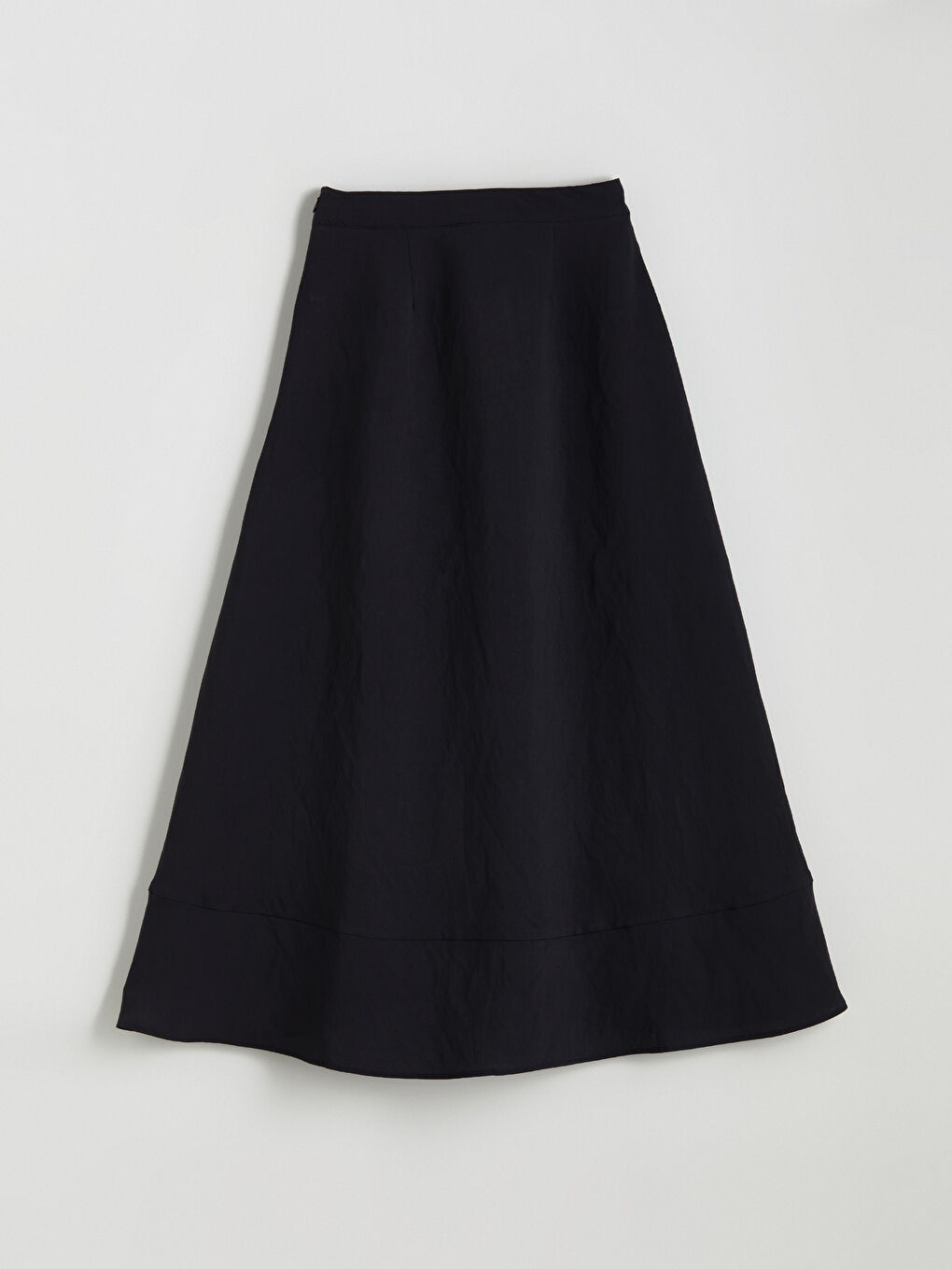 Siyah Beli Fermuarlı Modal Karışımlı A Kesim Etek-4