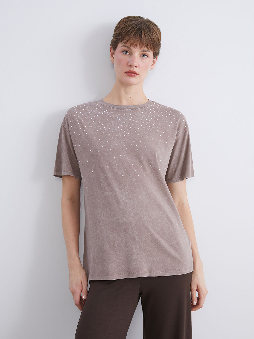 LCW Comfort Crew Neck Rhinestone Embellished Women's T-Shirt -W5JK41Z8-EPW