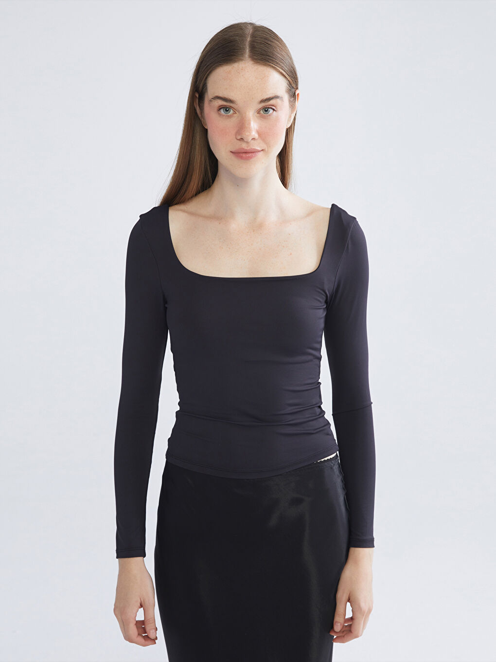 Siyah Kare Yaka Kadın Body-2