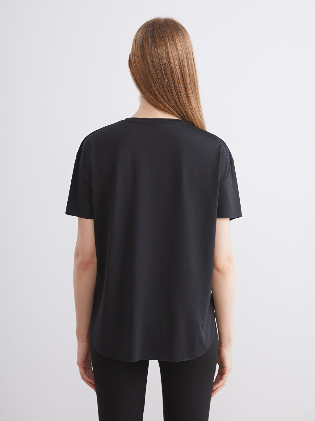 Siyah Bisiklet Yaka Kadın Spor Tişört-4