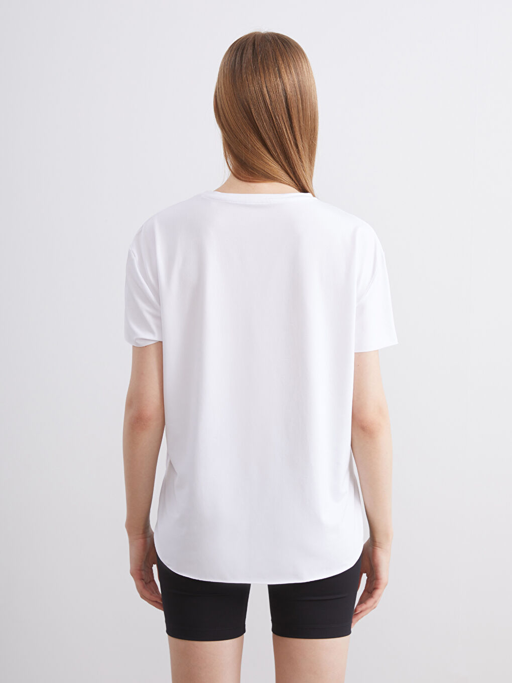 Beyaz Bisiklet Yaka Kadın Spor Tişört-3