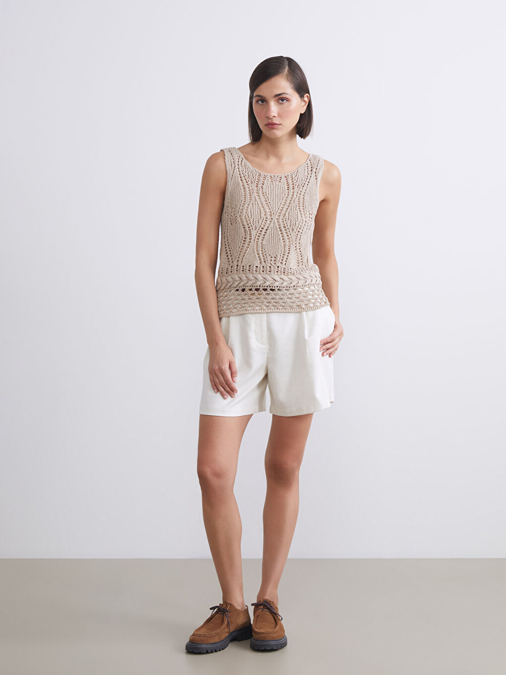 Bej Bisiklet Yaka Ajurlu Kadın Triko Atlet-1