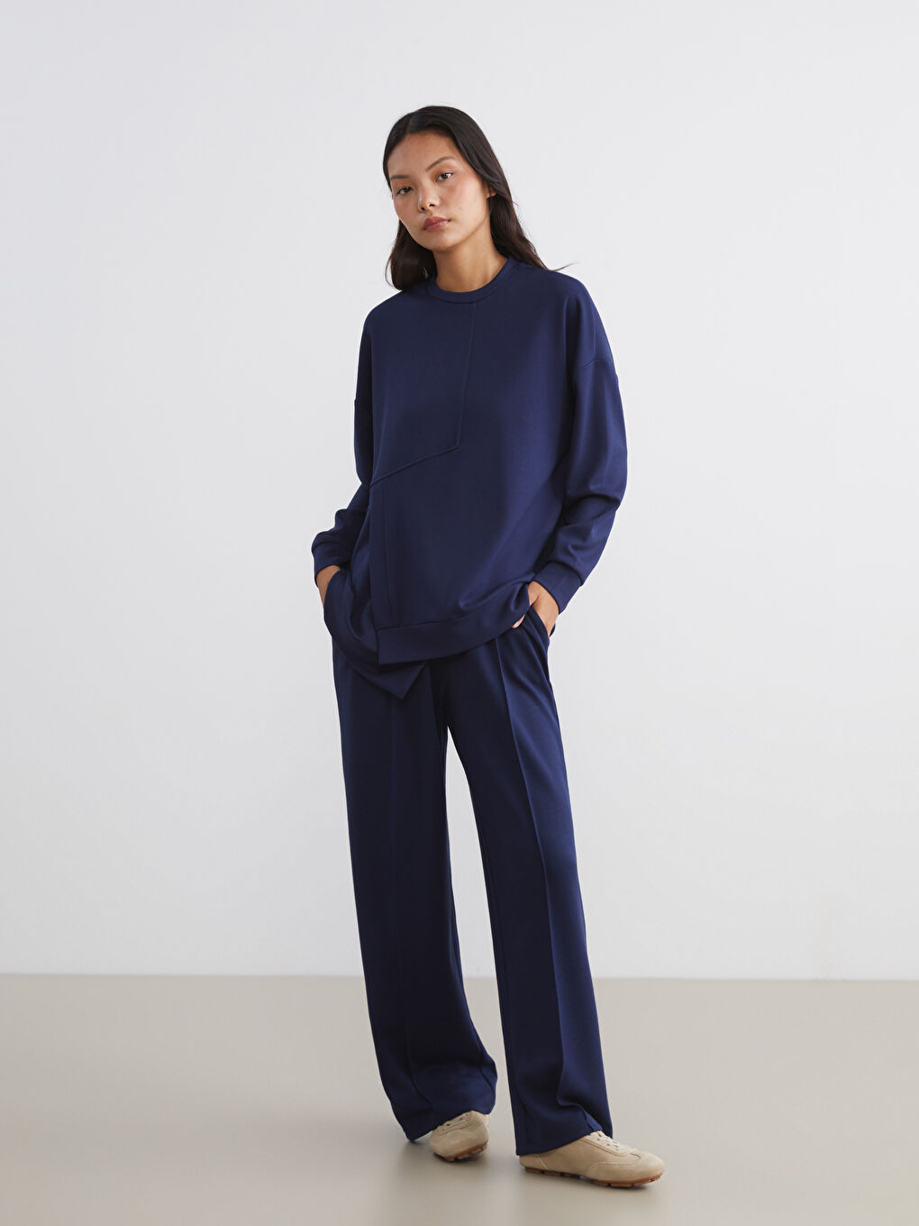 Lacivert Bisiklet Yaka Soft Touch Kadın Spor Sweatshirt-1