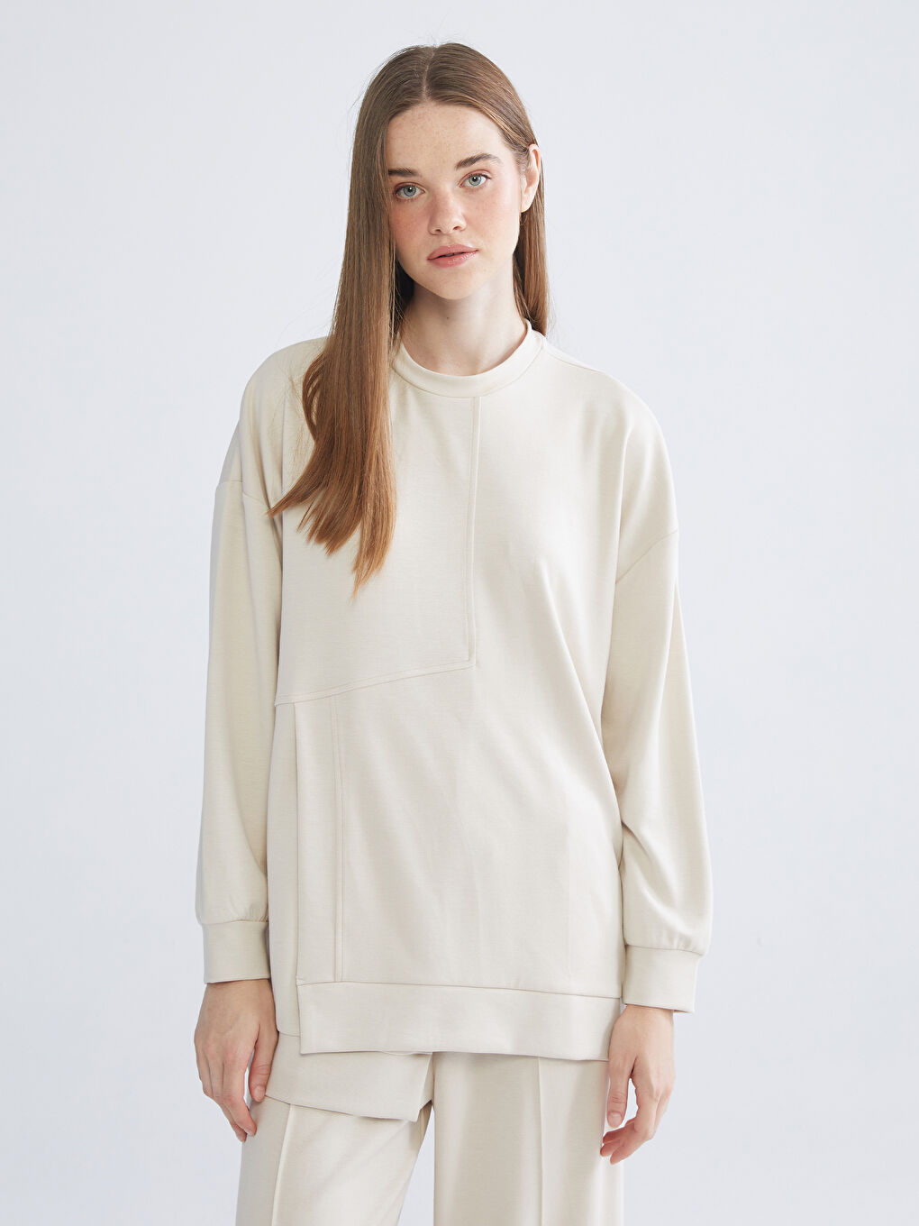 Bej Bisiklet Yaka Soft Touch Kadın Spor Sweatshirt-1