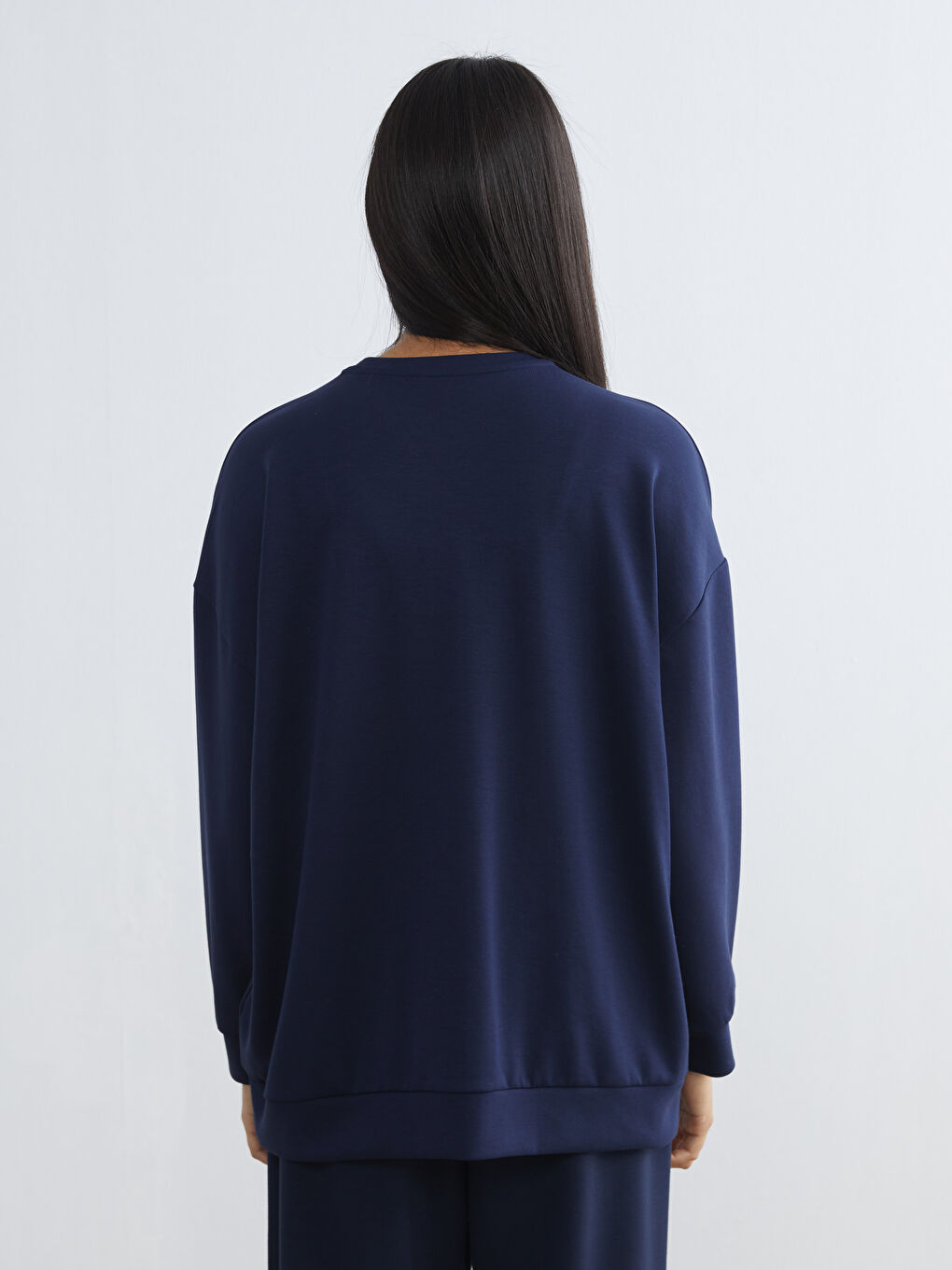 Lacivert Bisiklet Yaka Soft Touch Kadın Spor Sweatshirt-3