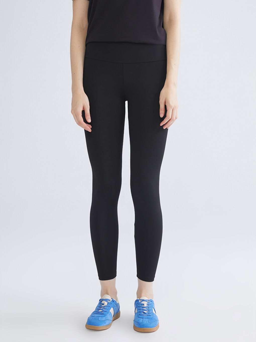 Siyah Yüksek Bel Toparlayıcı Kadın Spor Tayt-2