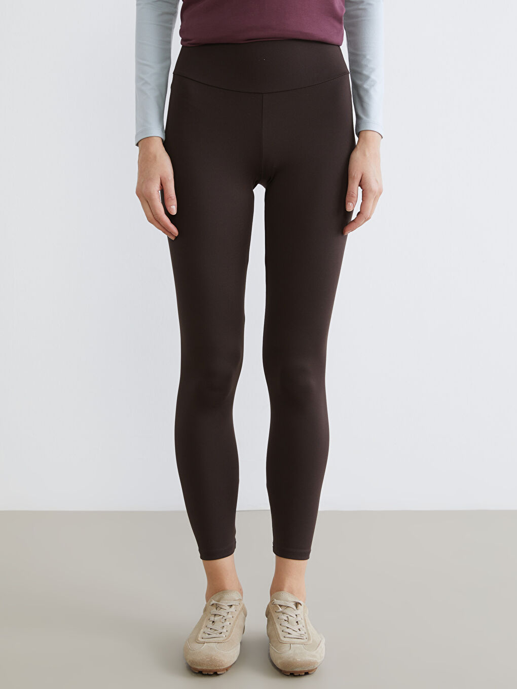 Woman BROWN Sports Leggings-1