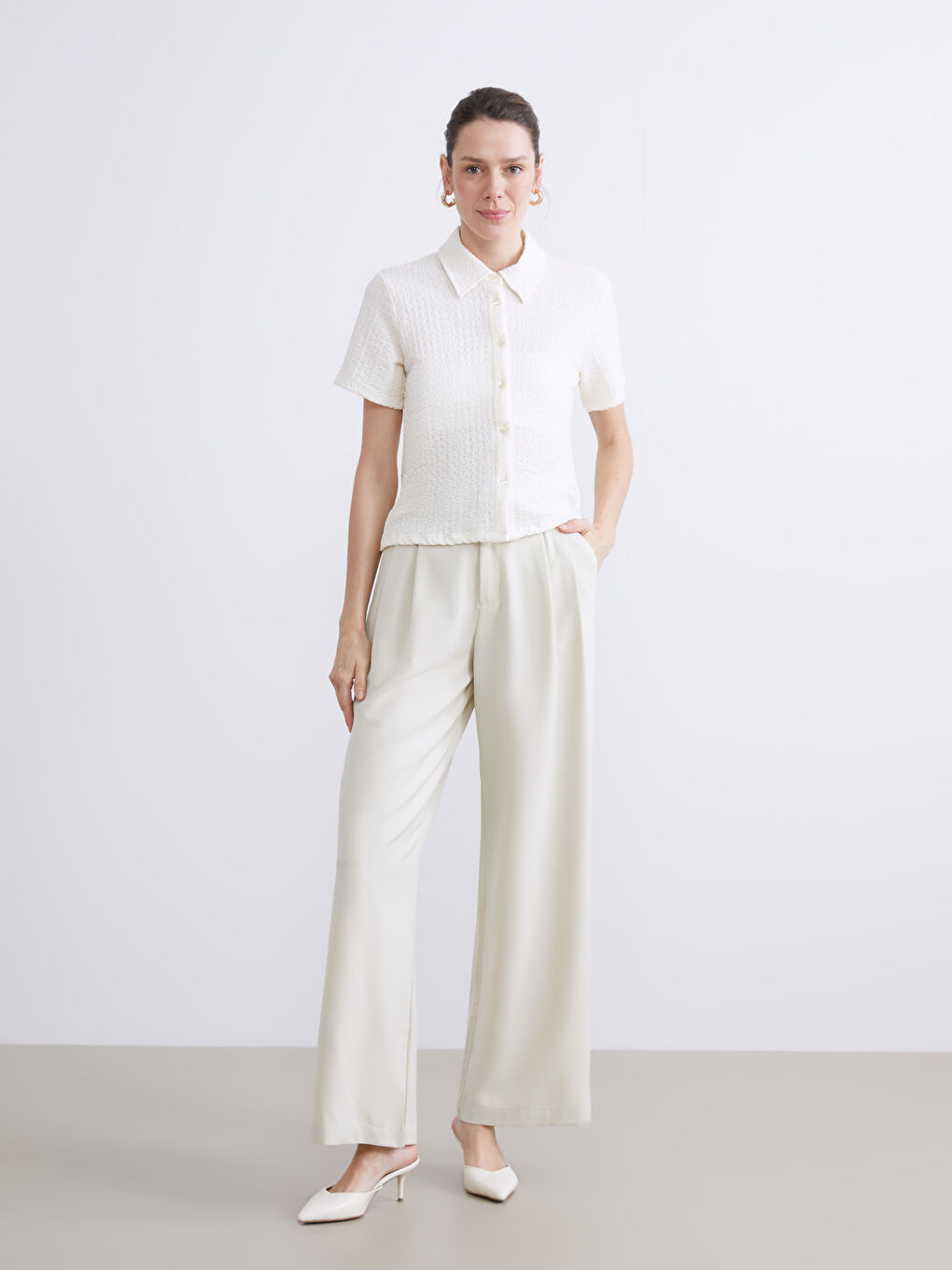 Sarı Dokulu Kadın Gömlek-1