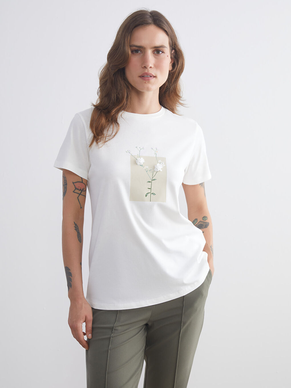 LCWAIKIKI Classic Crew Neck Floral Women's T-Shirt -W5JL31Z8-R9J
