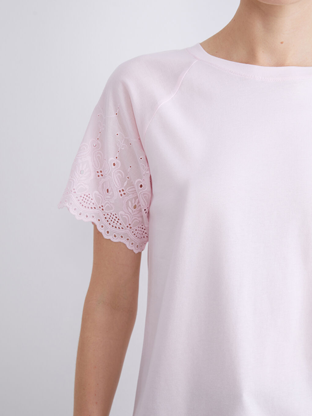 Pembe Bisiklet Yaka Ajurlu Bluz-2