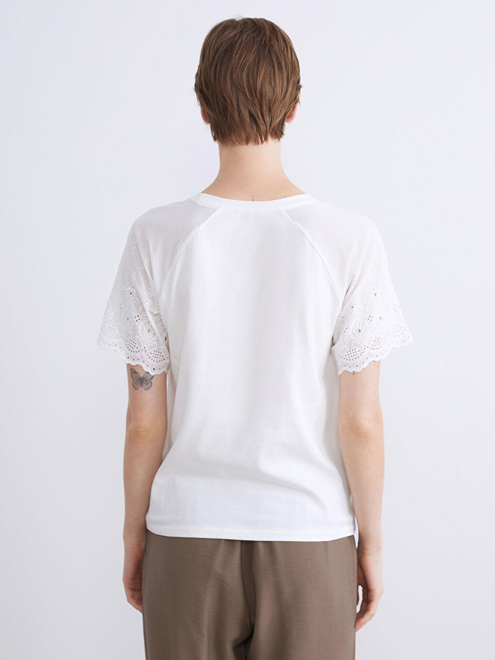 Crew Neck Hole-Knitted Blouse-3