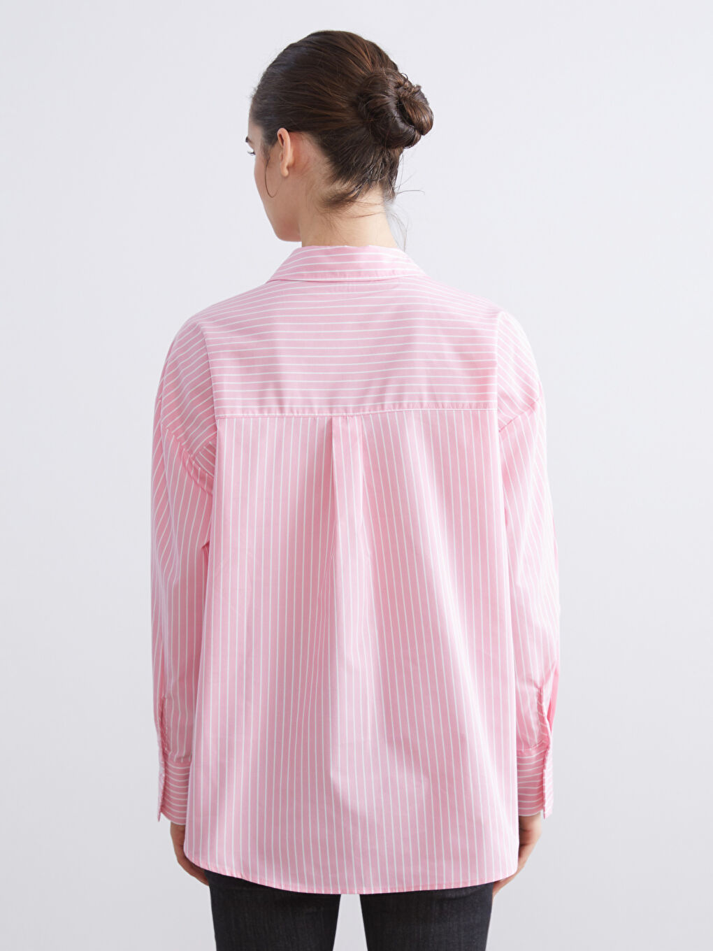 Pembe Çizgili Oversize Poplin Kadın Gömlek-3