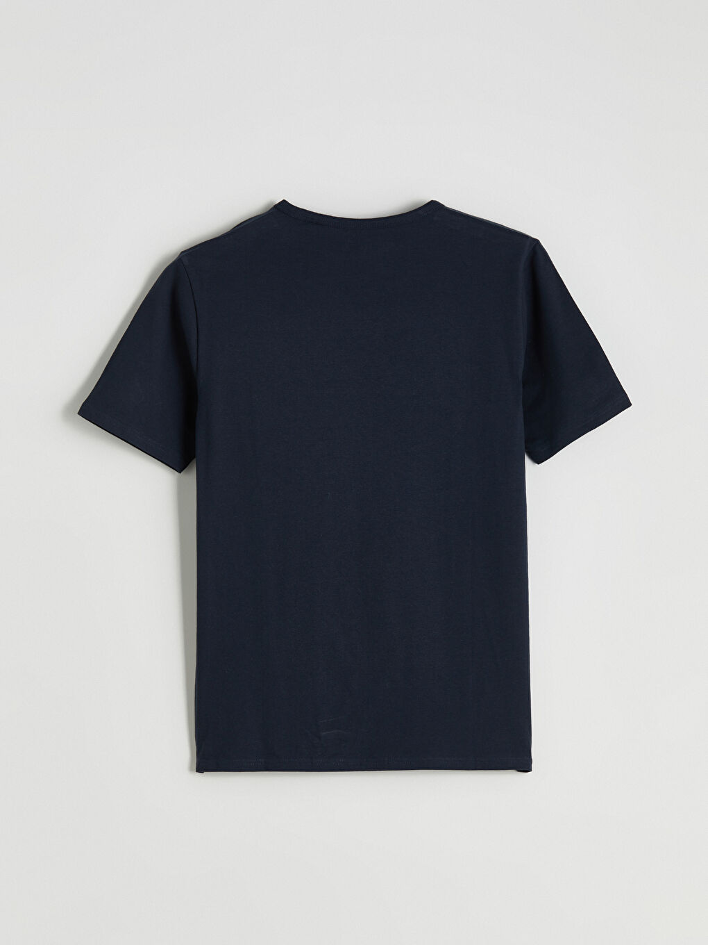 Чоловіча футболка з круглим вирізом-1