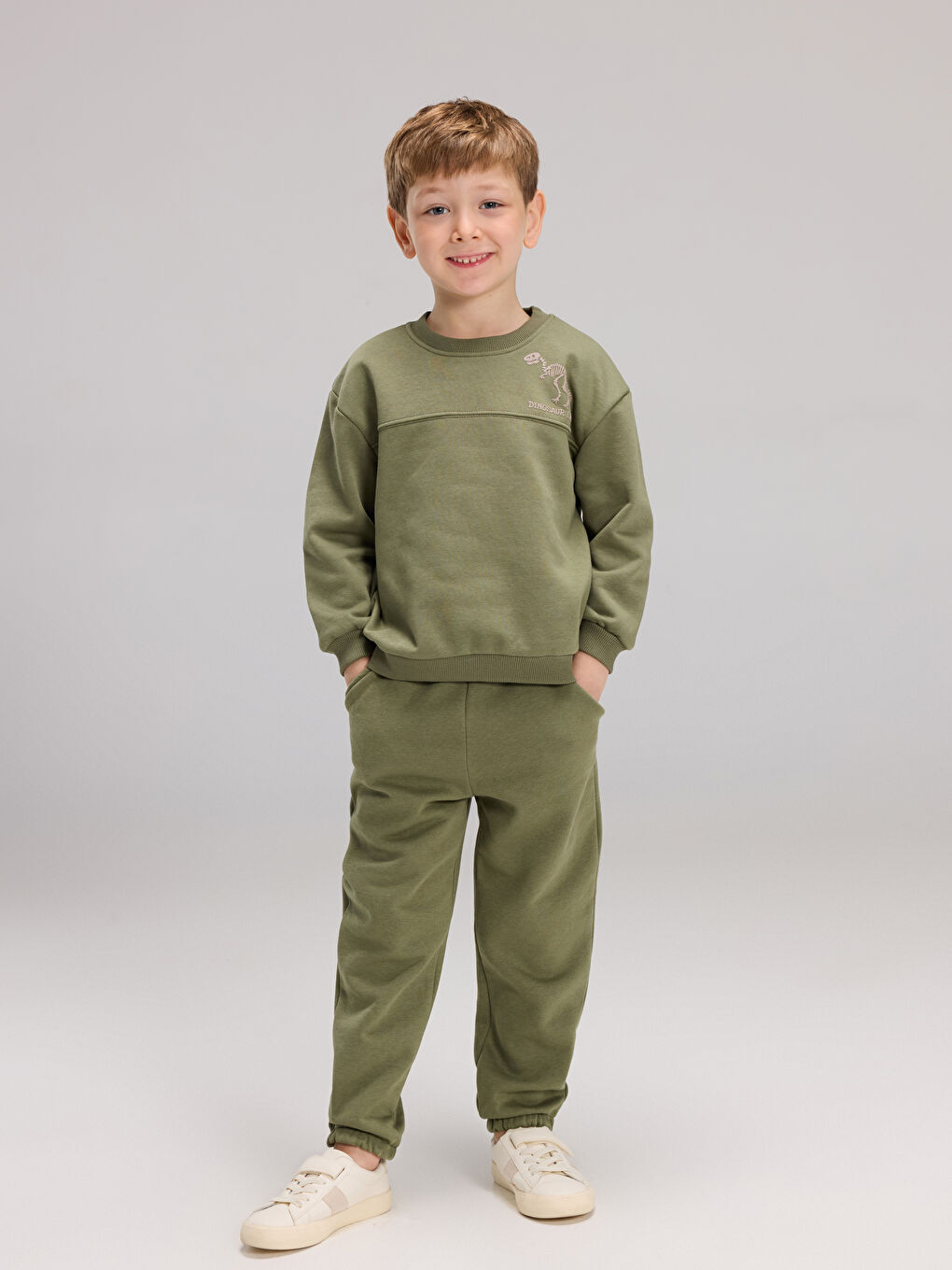 Dinosaur Printed Boys' Sweatshirt and Sweatpants