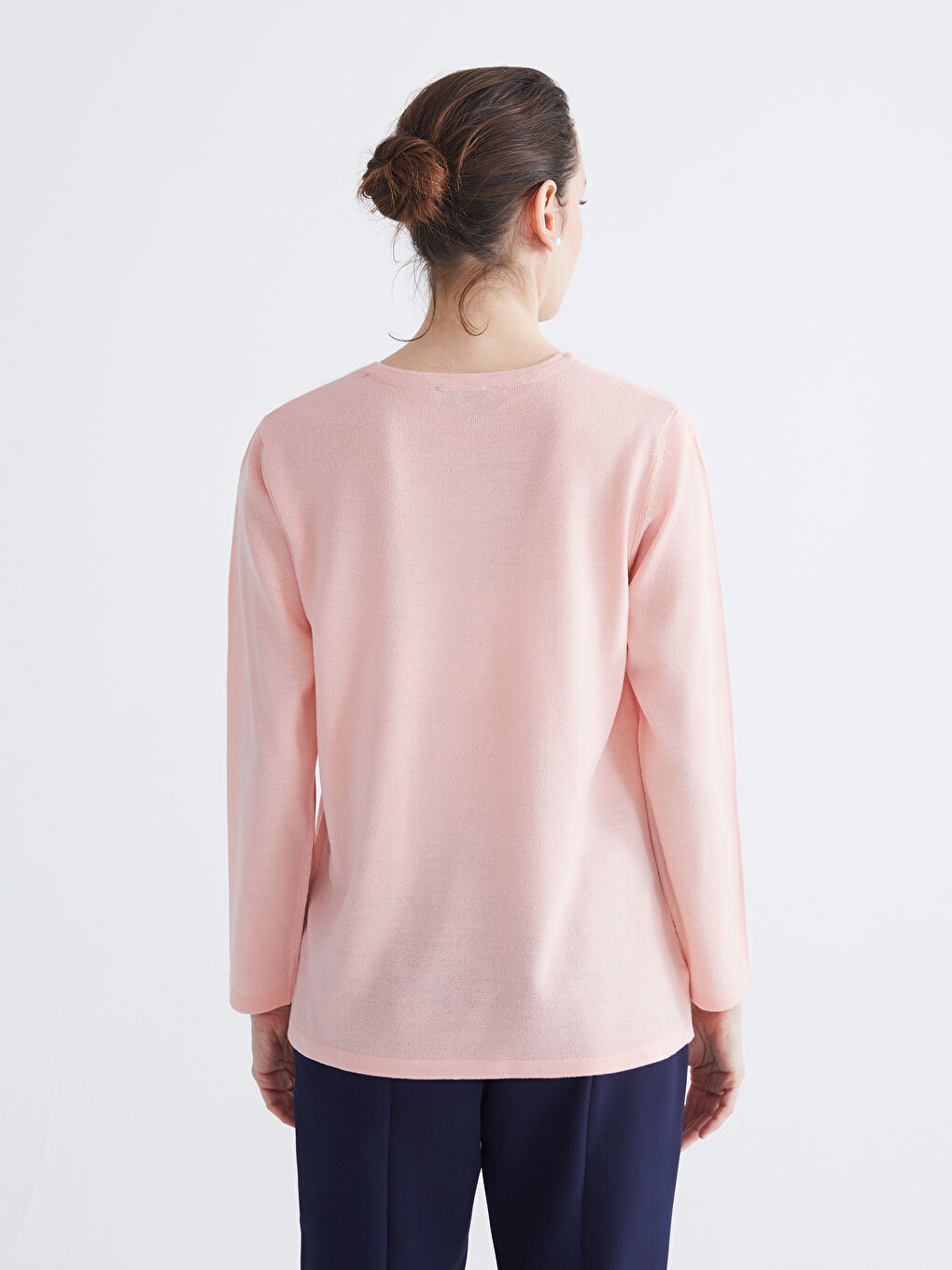 بلوز یەخە خڕ نەخشدار بۆ ژنان تریکۆ-3