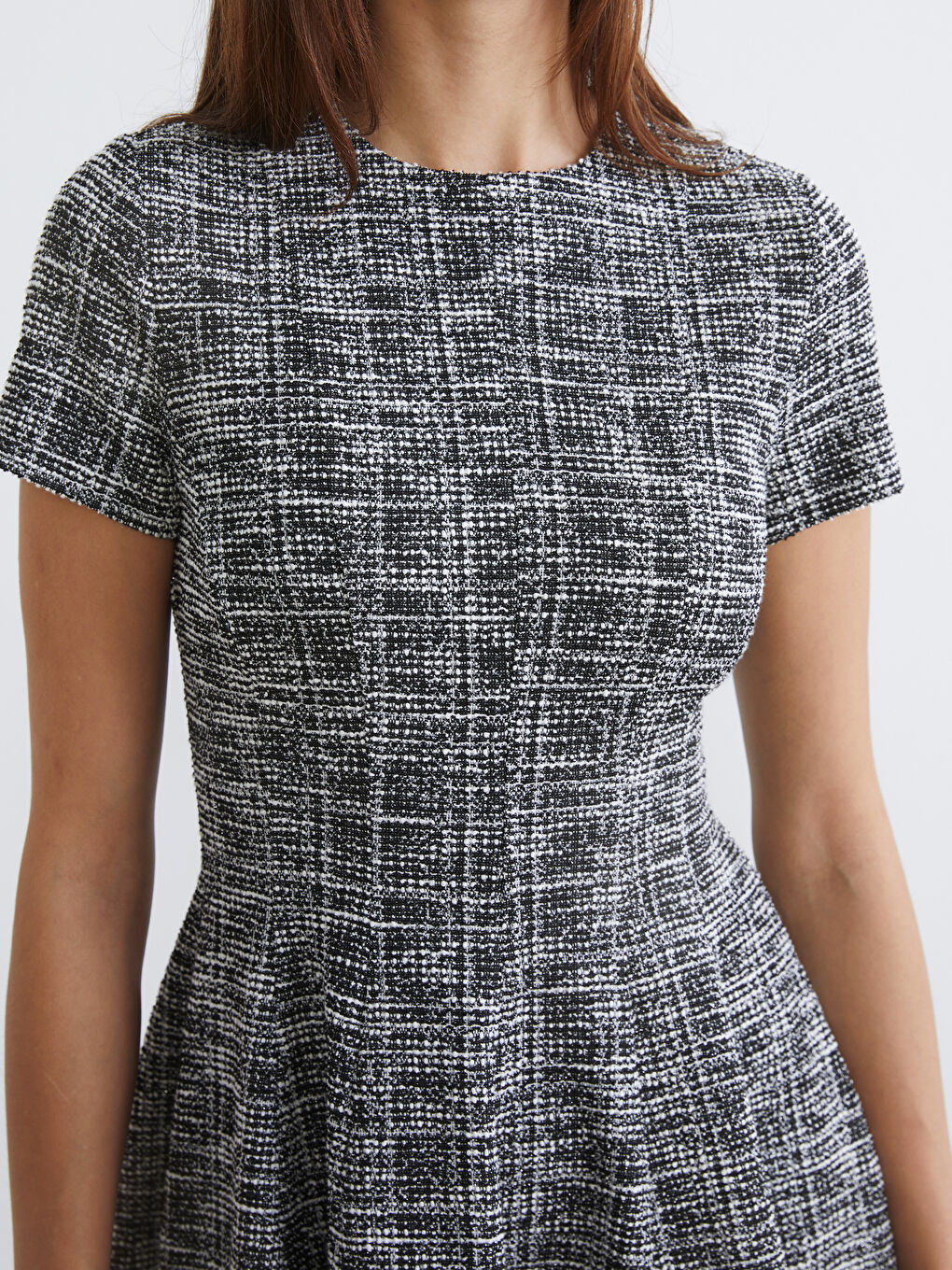 Frau SCHWARZ Kleid-2