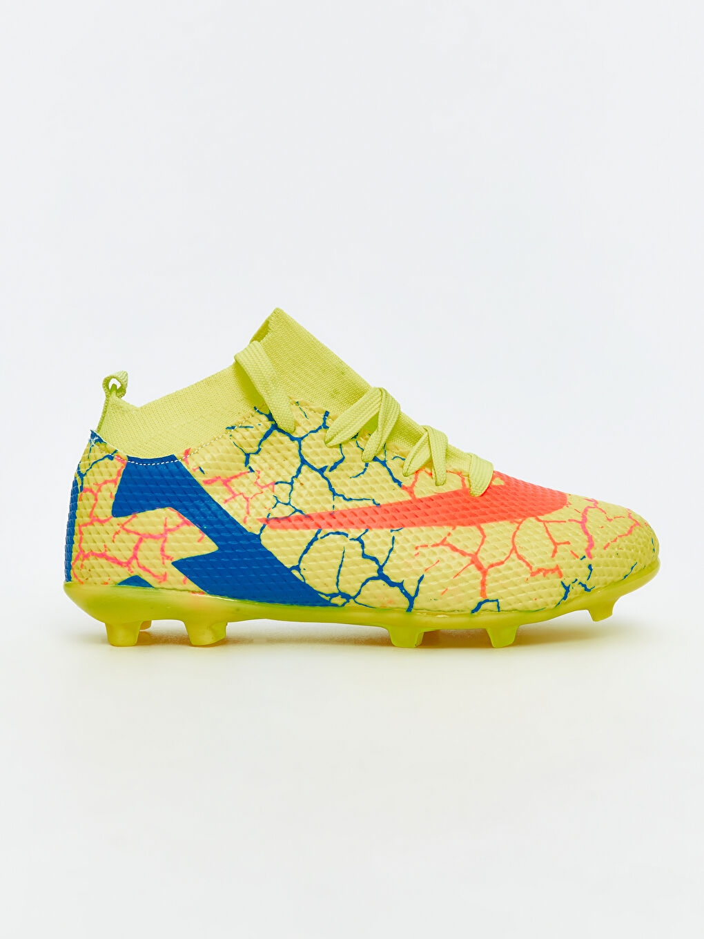 Laced Boys' Soccer Shoes-1
