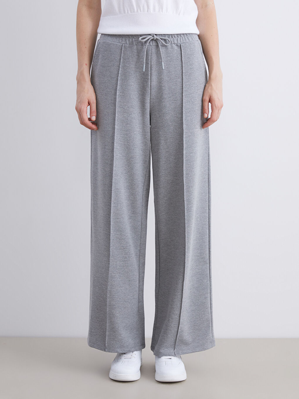 Antrasit Beli Lastikli Geniş Paça Kadın Eşofman Altı-1