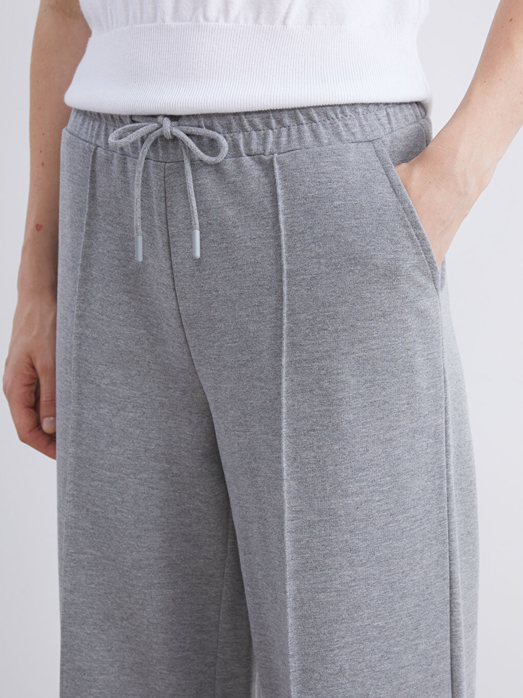 Antrasit Beli Lastikli Geniş Paça Kadın Eşofman Altı-2