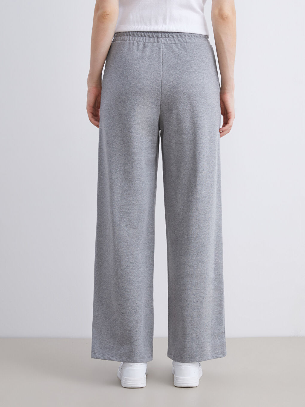 Antrasit Beli Lastikli Geniş Paça Kadın Eşofman Altı-3