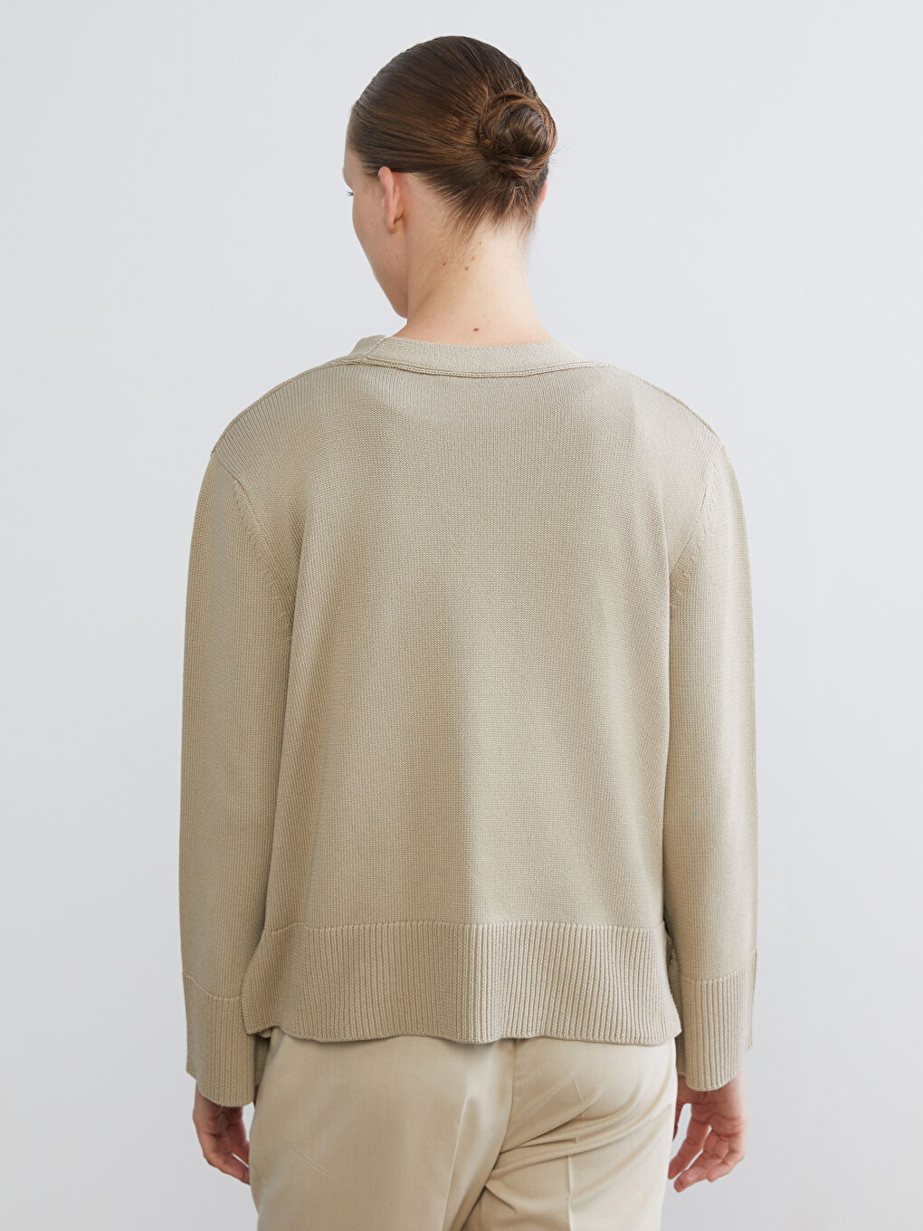 Bej V Yaka Kadın Triko Hırka-3