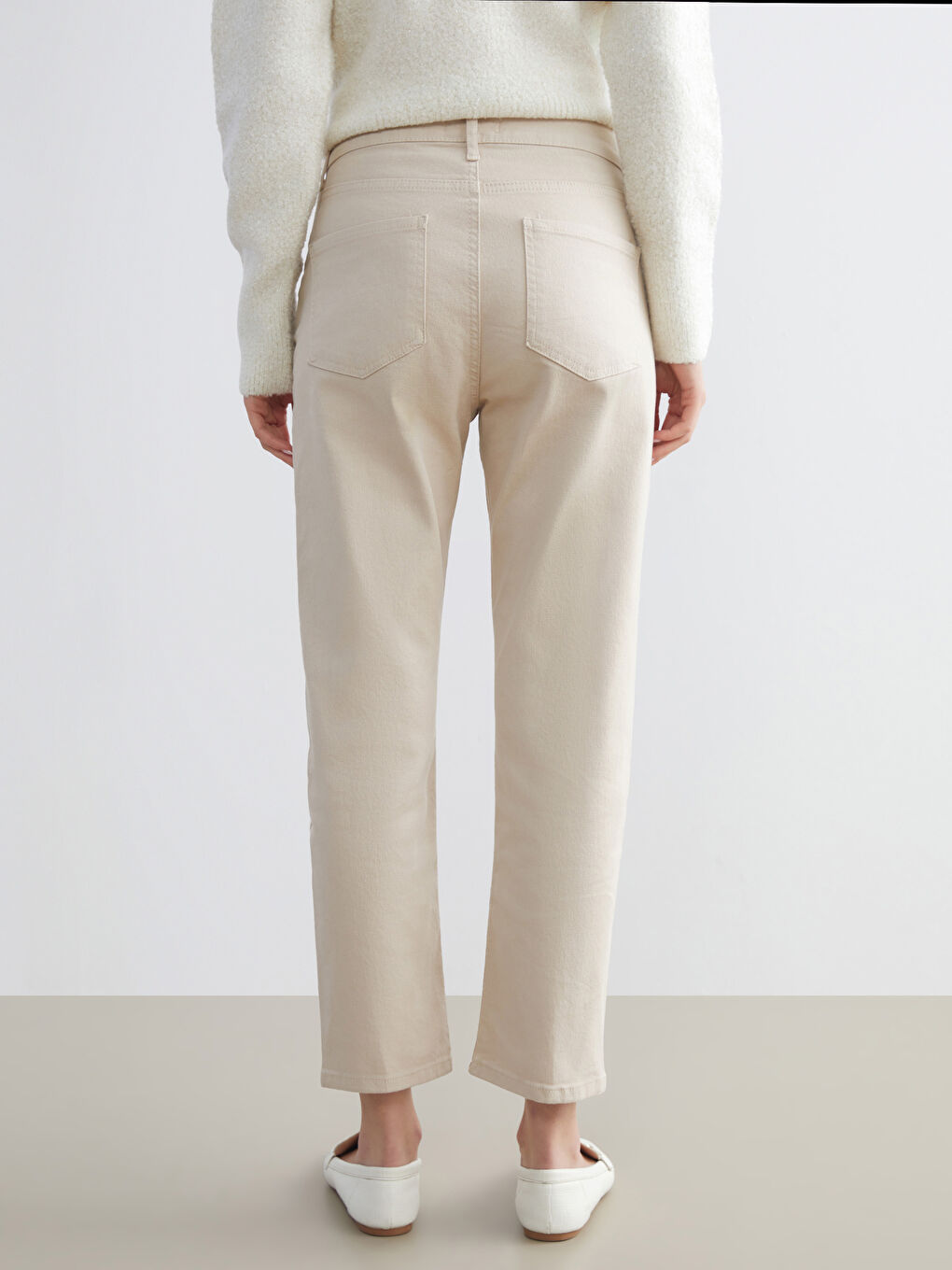 Ekru Slim Fit Kadın Jean Pantolon-3