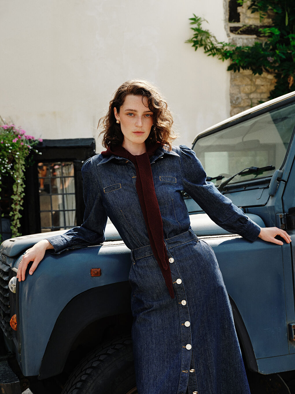 جاكيت جينز بياقة للسيدات