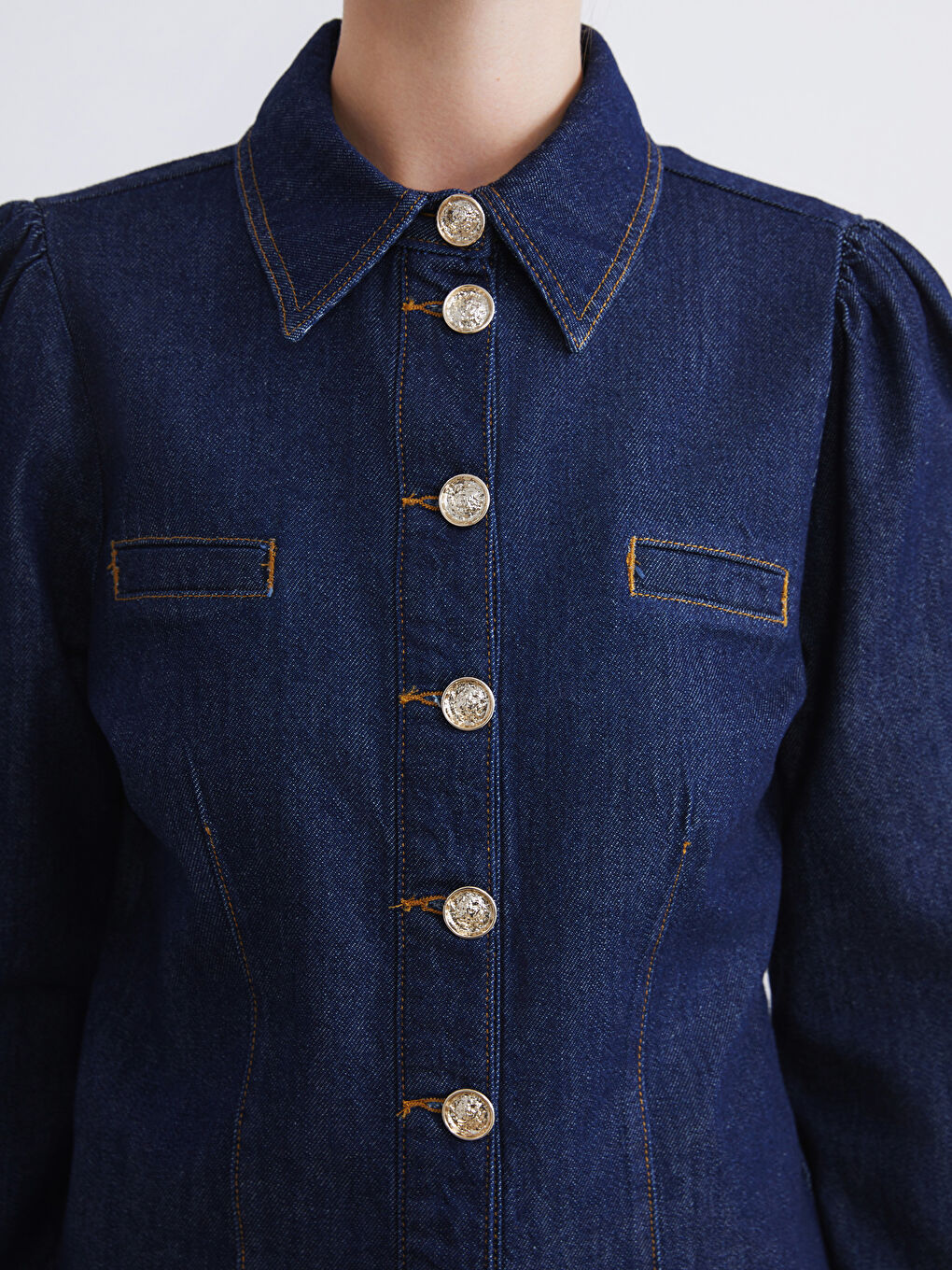 جاكيت جينز بياقة للسيدات-3