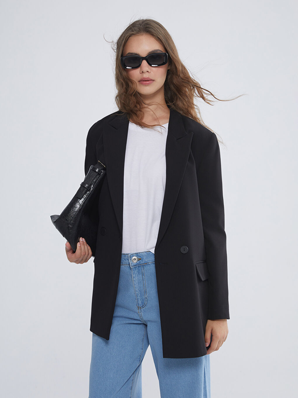 Siyah Düğme Detaylı Kadın Blazer Ceket