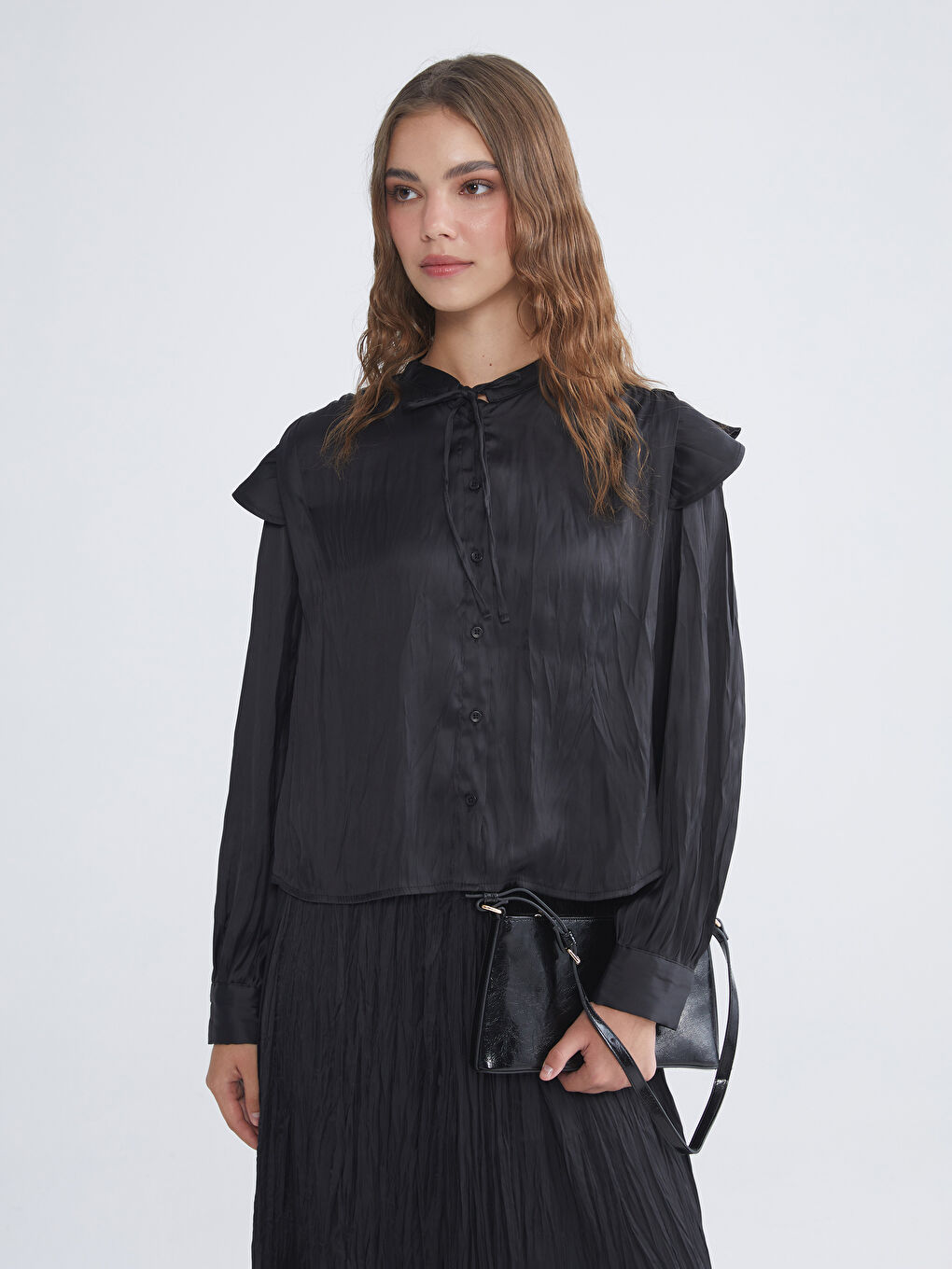 بلوزة اسود مرا