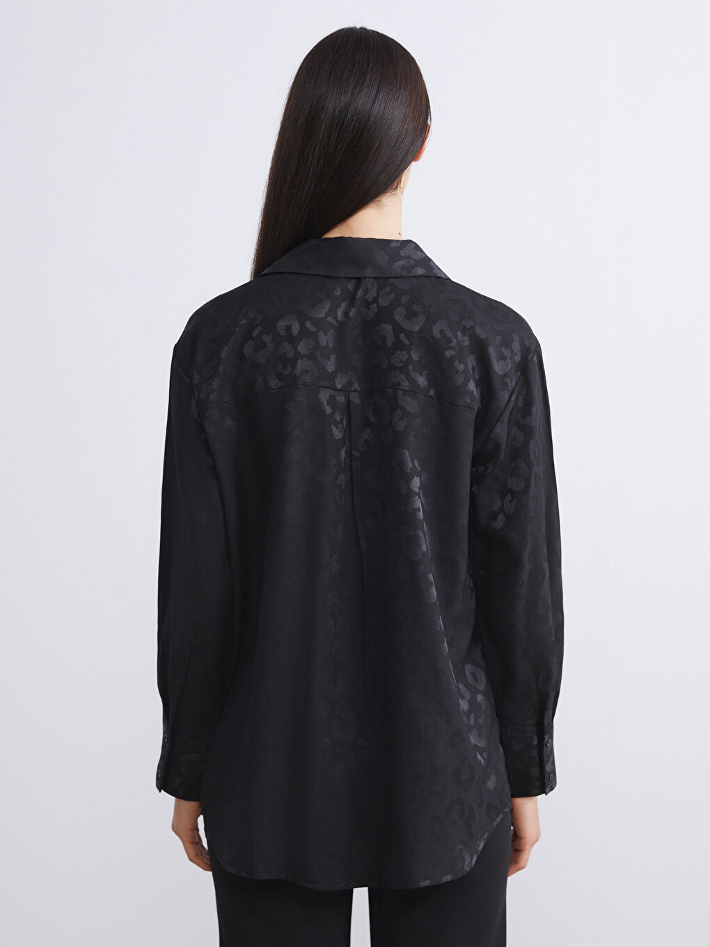 Siyah Leopar Desenli Saten Kadın Gömlek Tunik-3