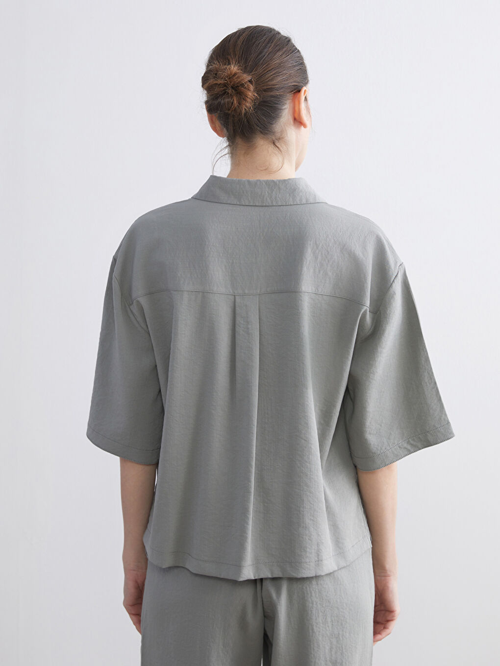 Loose Fit Women's Shirt-3