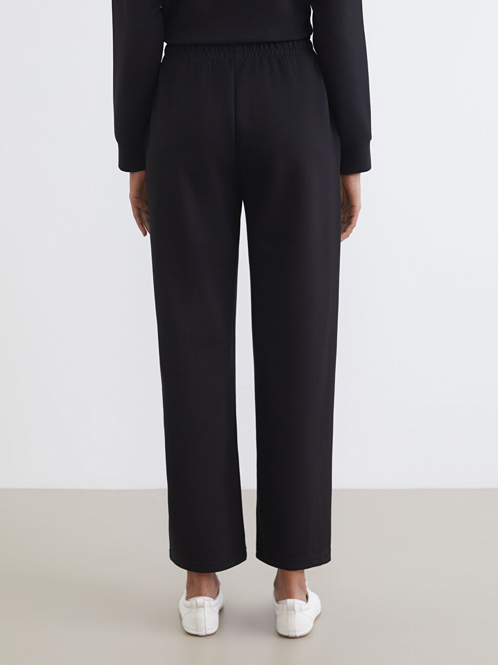 Siyah Beli Lastikli Soft Touch Kadın Eşofman Altı-3