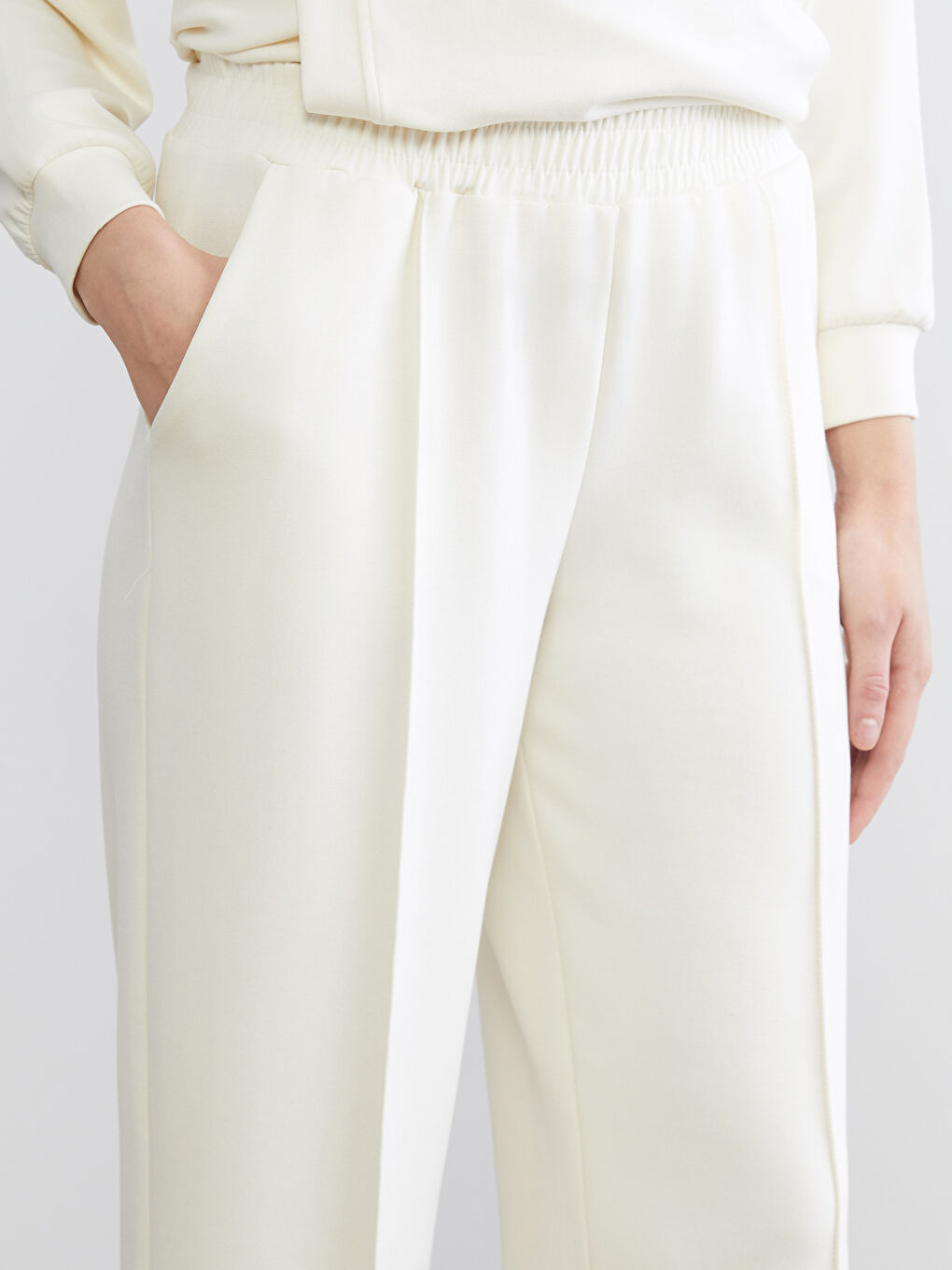 Bej Beli Lastikli Soft Touch Kadın Eşofman Altı-2