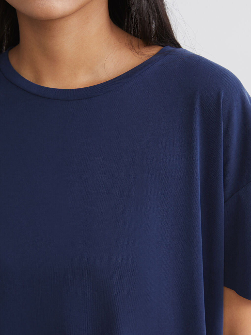 Lacivert Bisiklet Yaka Modal Karışımlı Kadın Spor Tişört-2