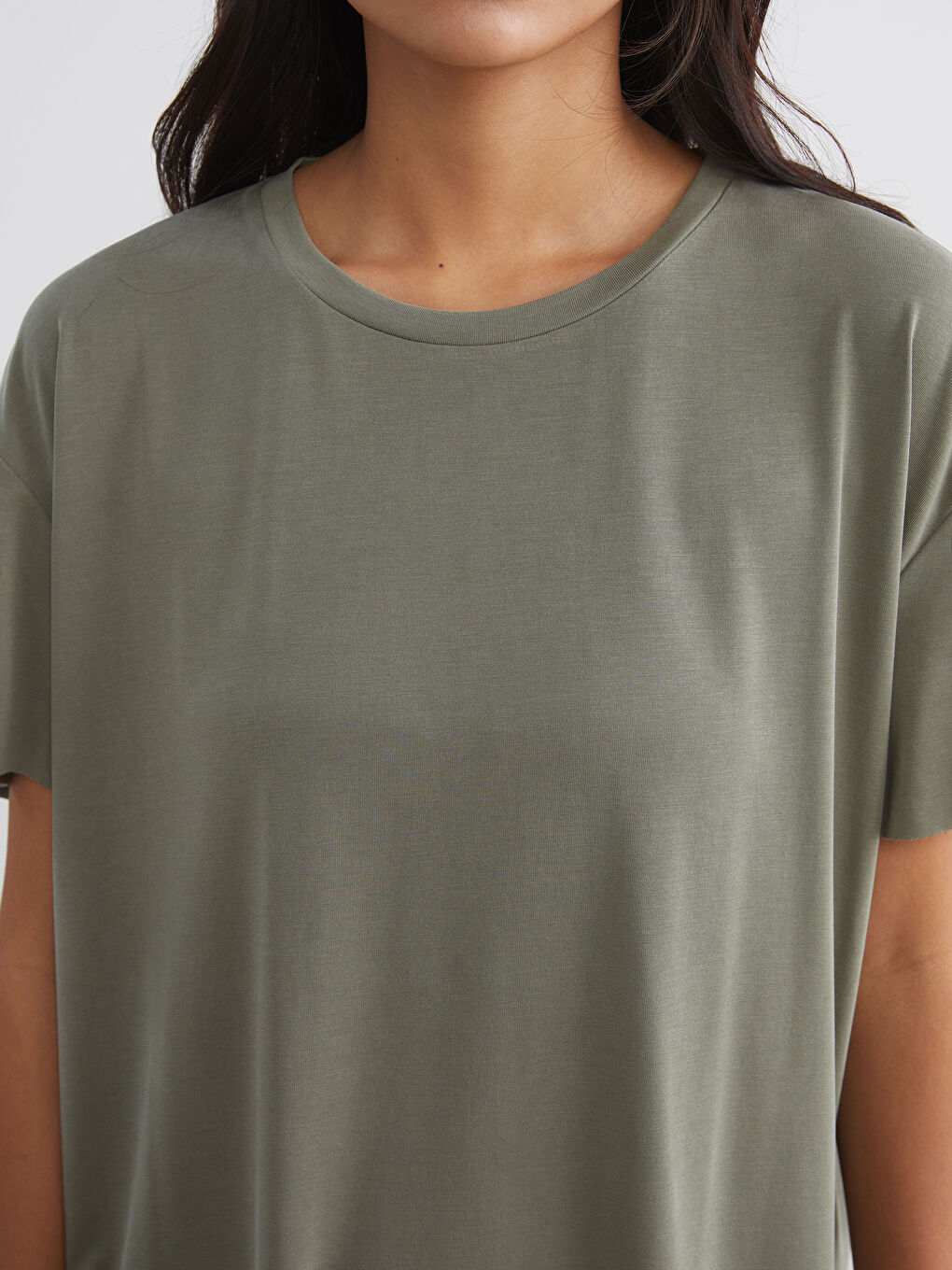 Haki Bisiklet Yaka Modal Karışımlı Kadın Spor Tişört-2