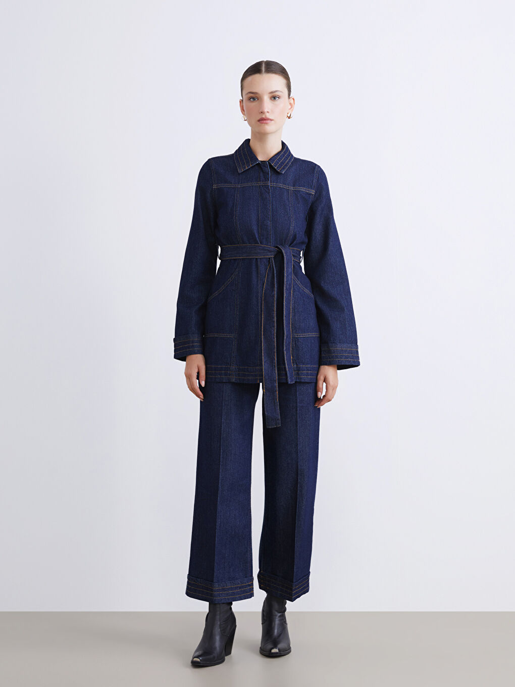 Collared Neck Women's Denim Jacket-2