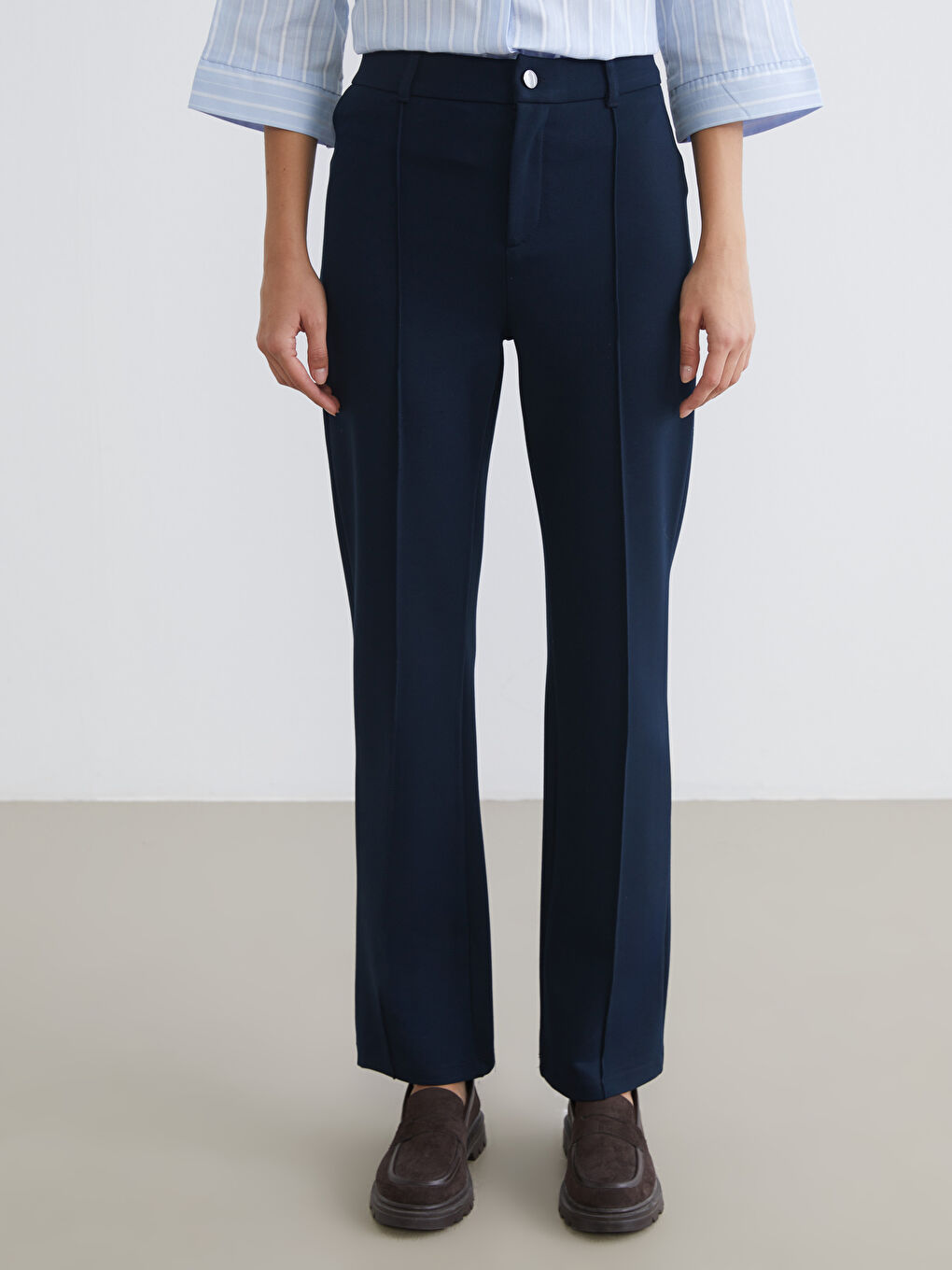 Lacivert Dar Fit İspanyol Paça Kadın Pantolon-1