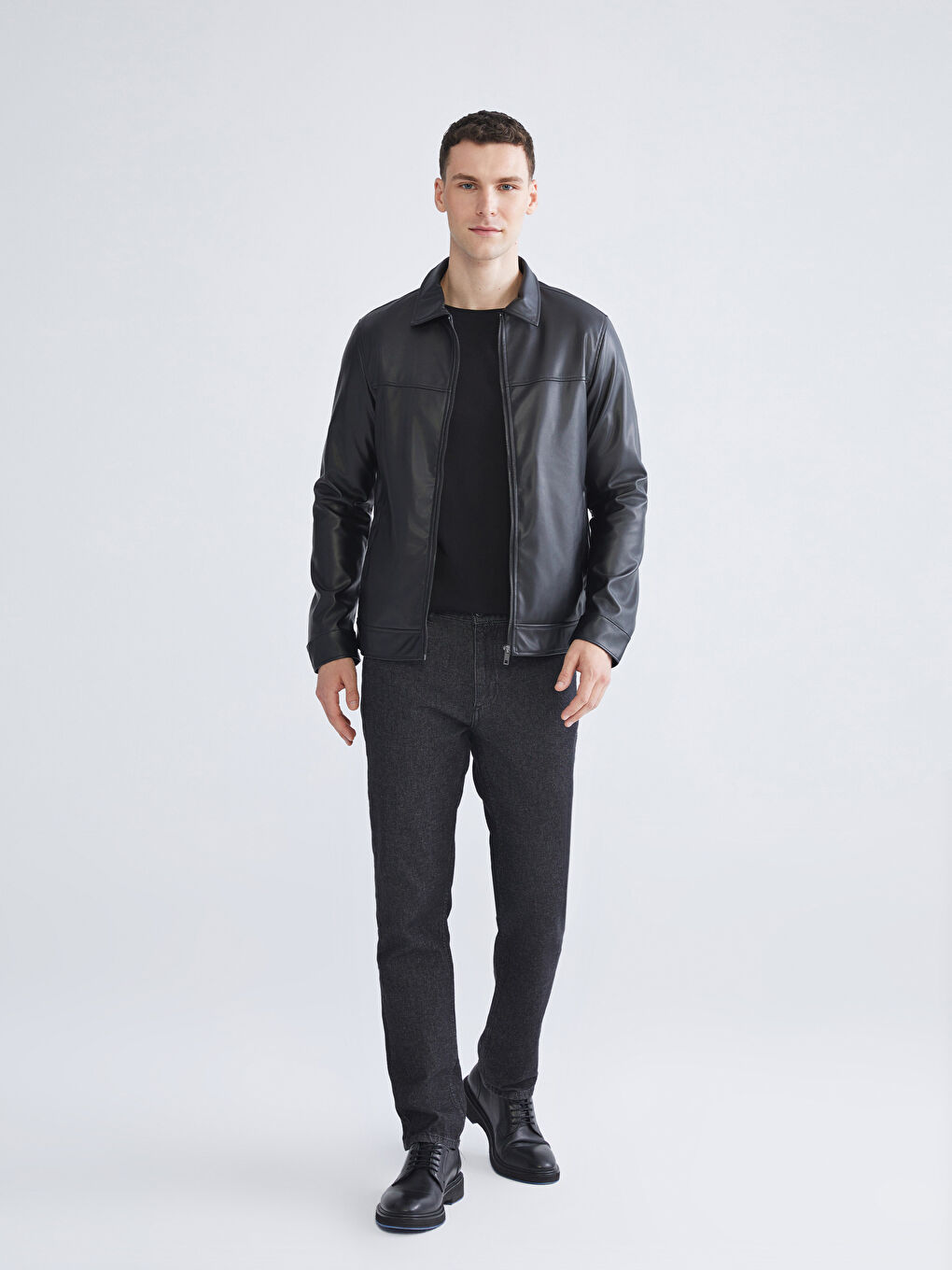 Siyah Standart Kalıp Gömlek Yaka Erkek Deri Görünümlü Mont-1