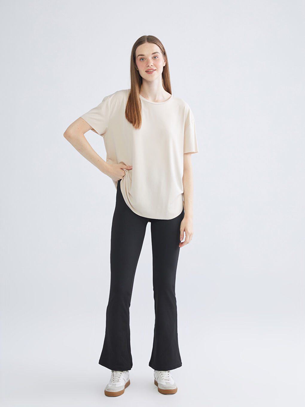 Siyah İspanyol Paça Toparlayıcı Kadın Tayt Pantolon-1