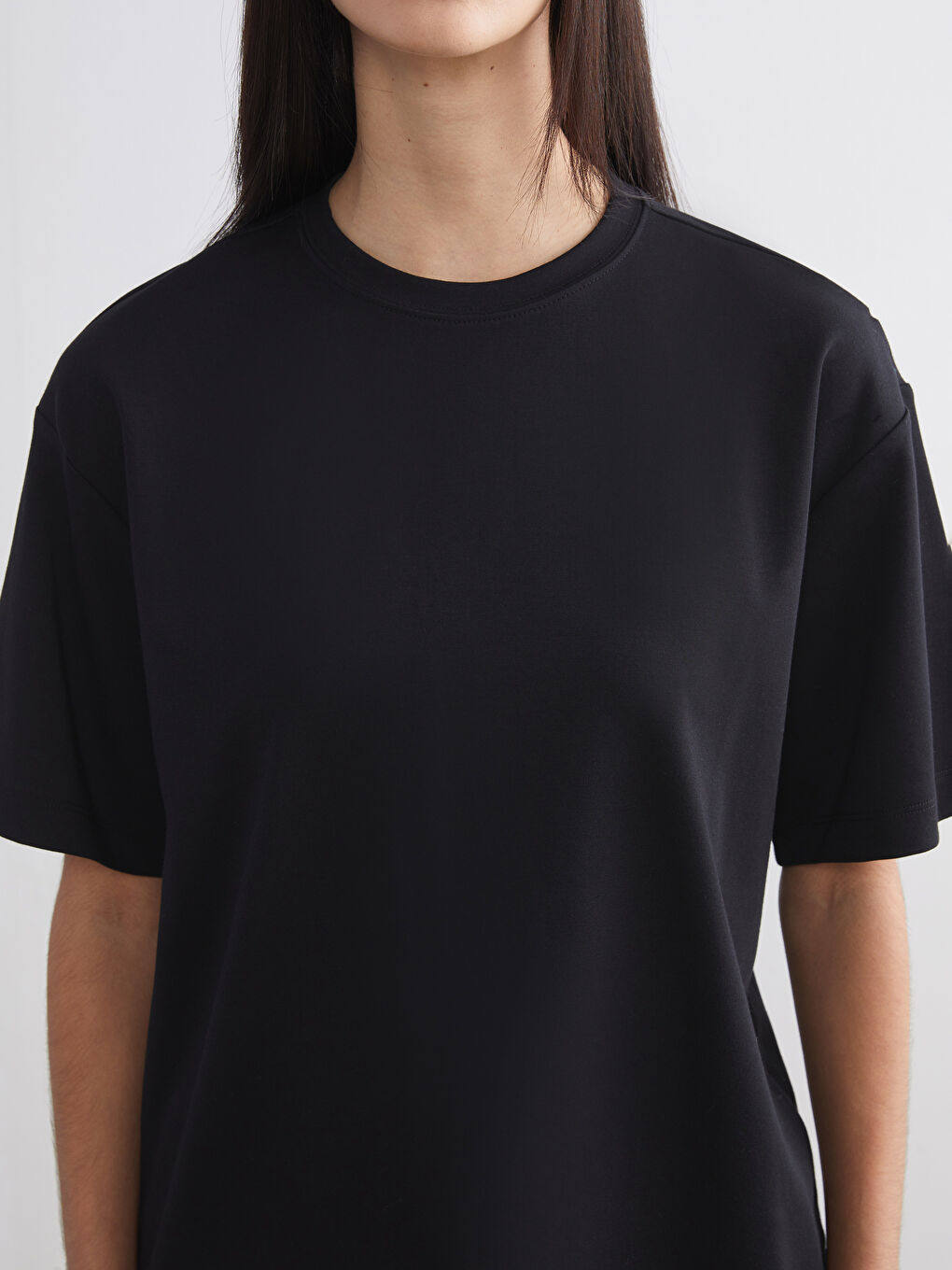 Футболка с круглым вырезом для женщин-2