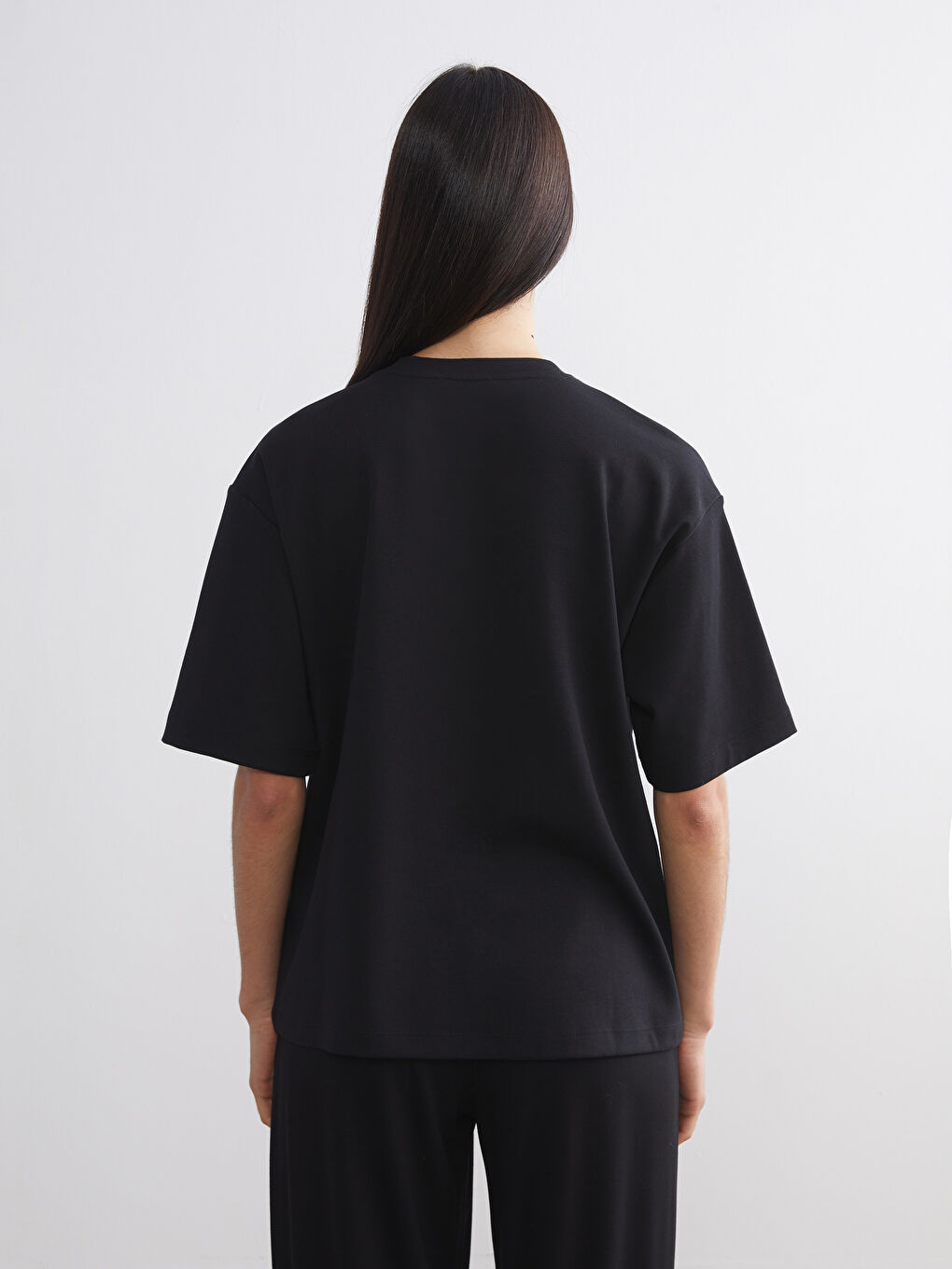 Футболка с круглым вырезом для женщин-3