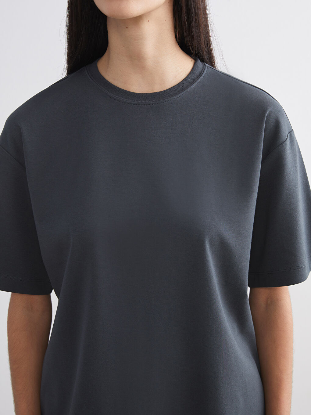 Футболка оверсайз с круглым вырезом для женщин-2