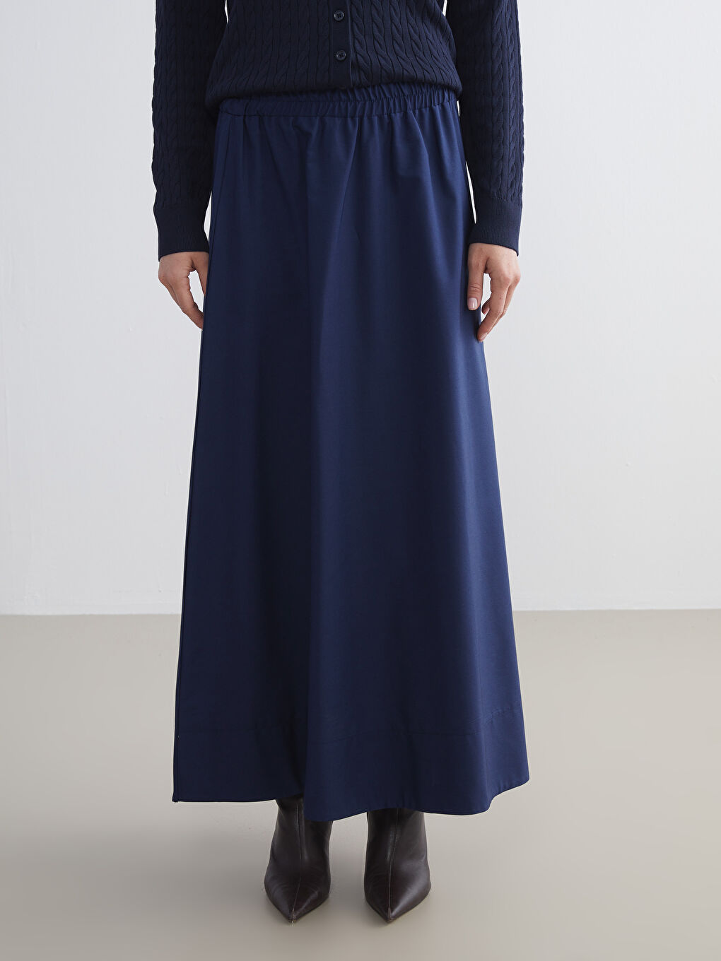 LCW Modest Elastic Waist Flared Skirt -W5JO31Z8-E1J