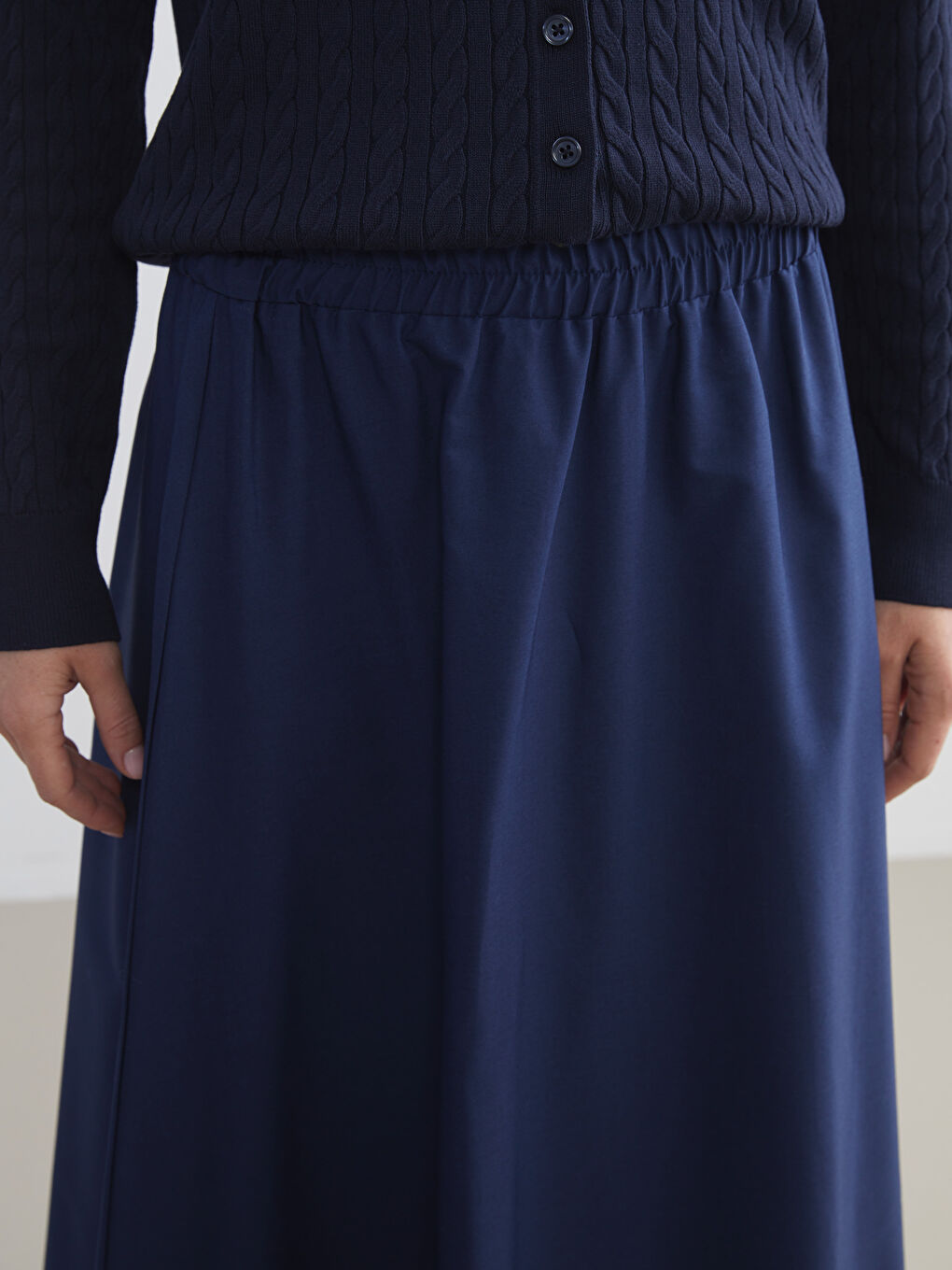 LCW Modest Elastic Waist Flared Skirt -W5JO31Z8-E1J