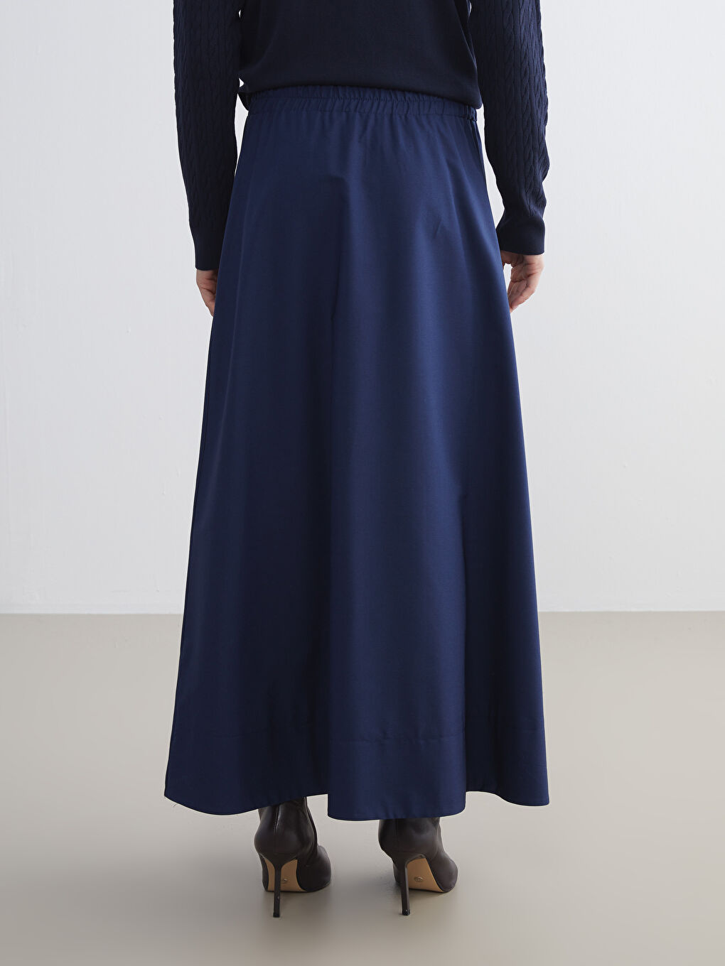LCW Modest Elastic Waist Flared Skirt -W5JO31Z8-E1J