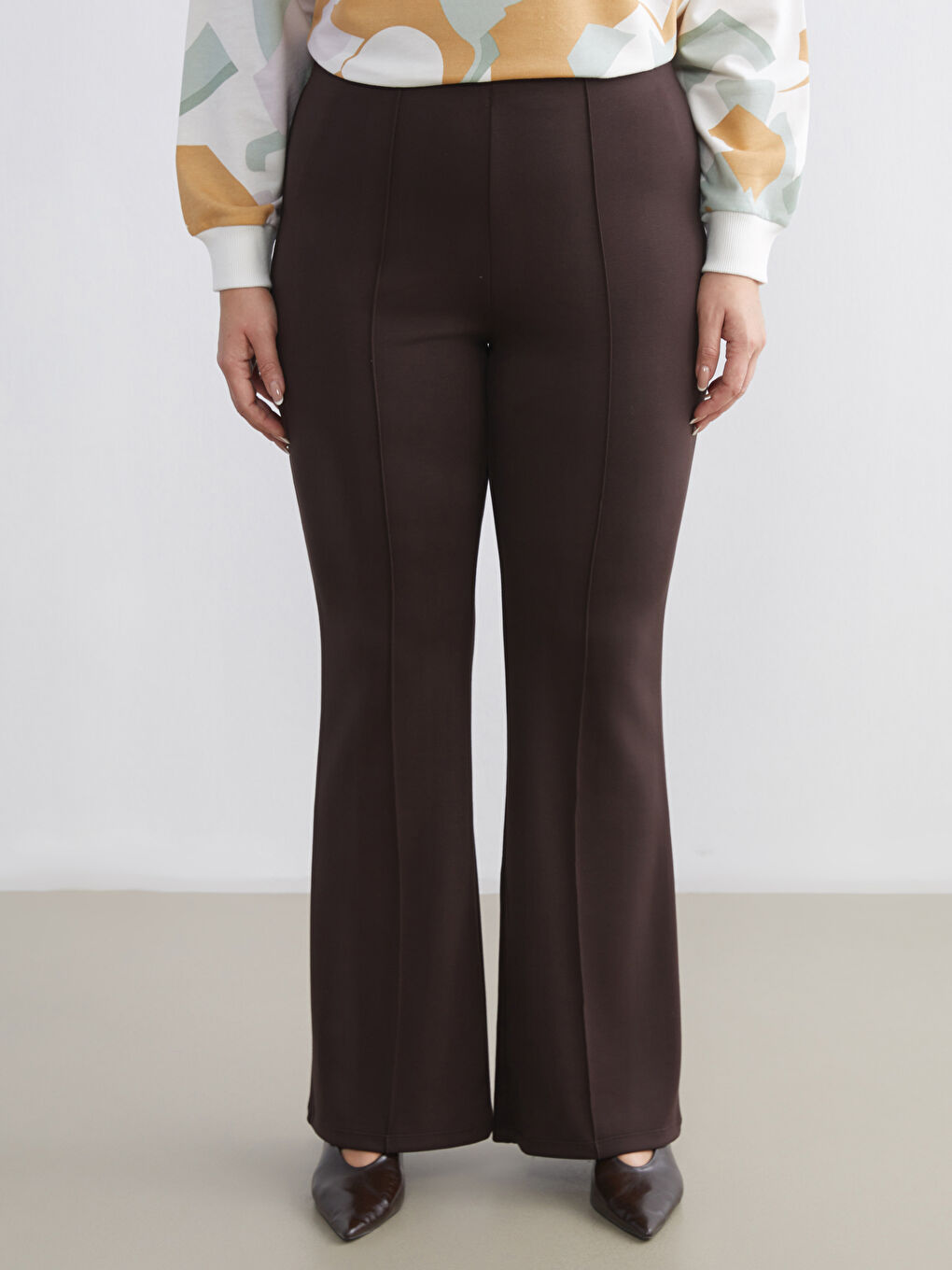 Kahverengi Beli Lastikli Kadın Eşofman Altı-6