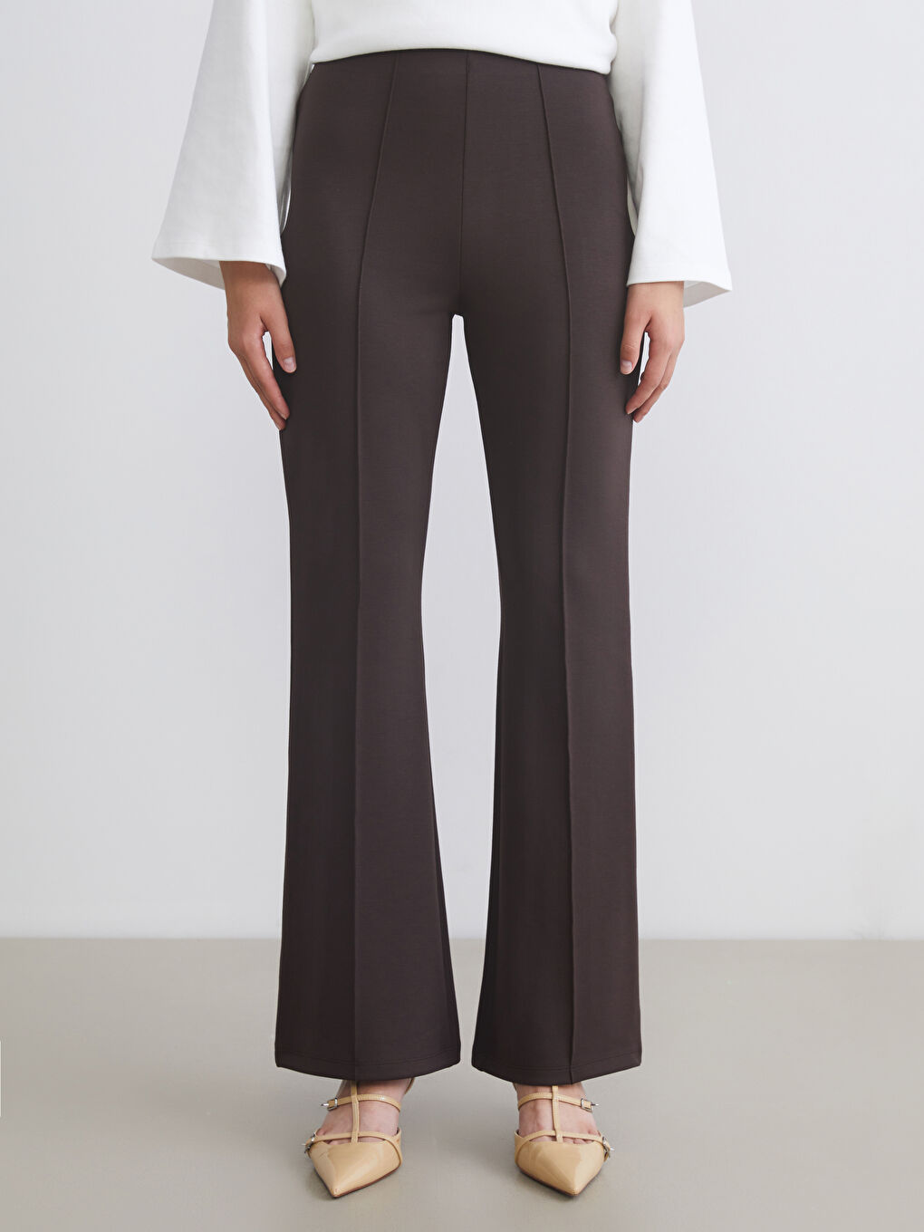 Kahverengi Beli Lastikli Kadın Eşofman Altı-3