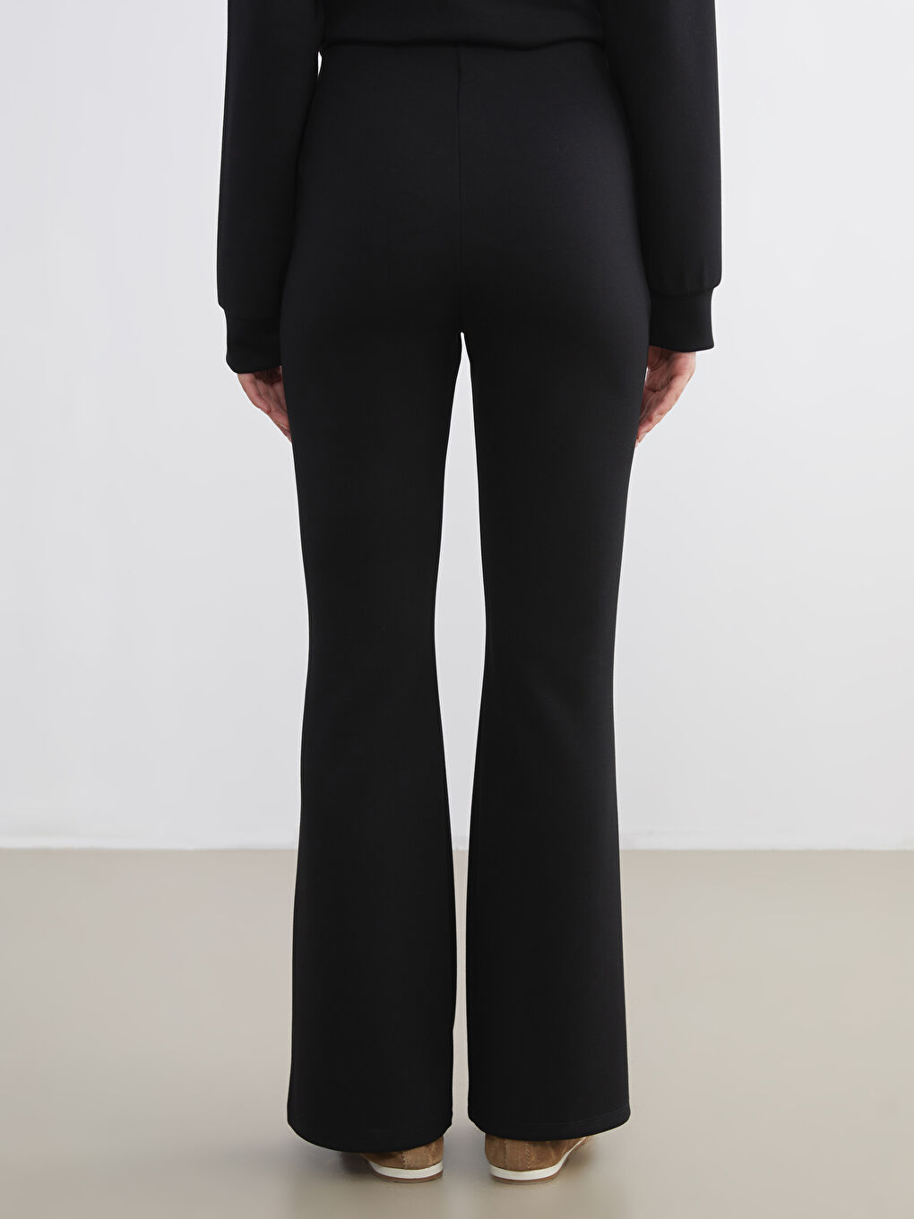 Siyah Beli Lastikli Kadın Eşofman Altı-3