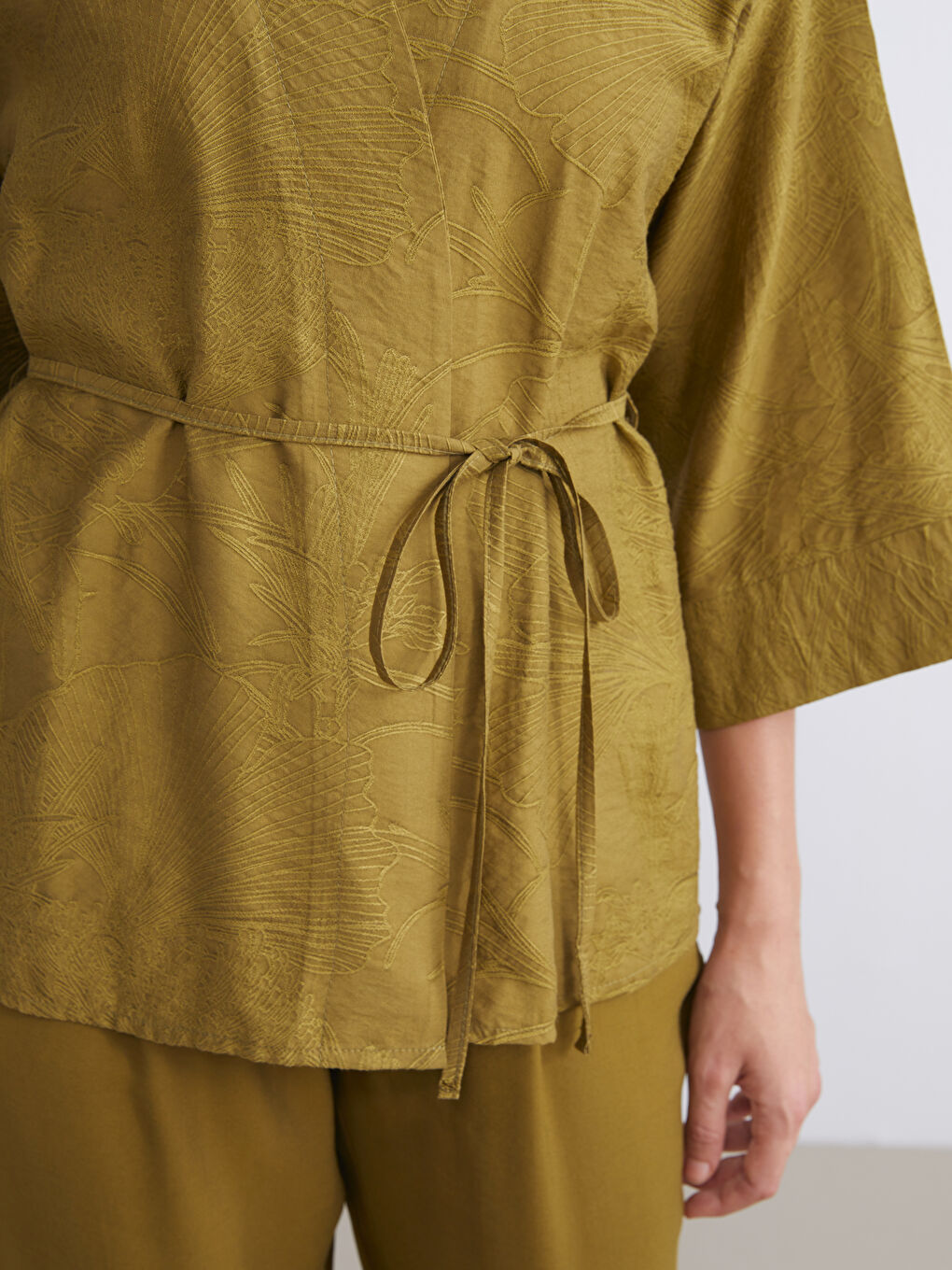 Shawl Collar Textured Women's Kimono-2